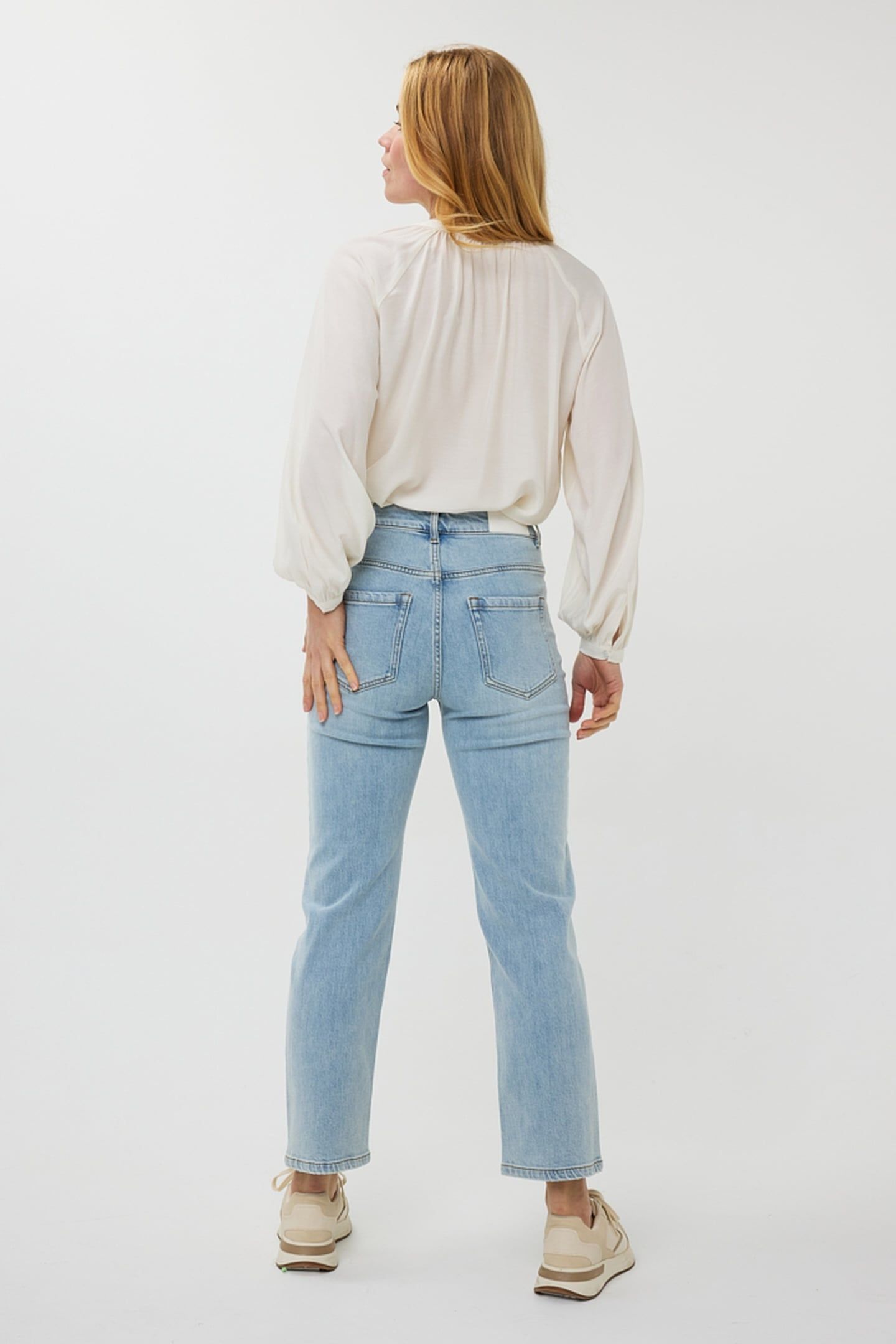 BLOUSE R-NECK RAGLAN OFF WHITE 3
