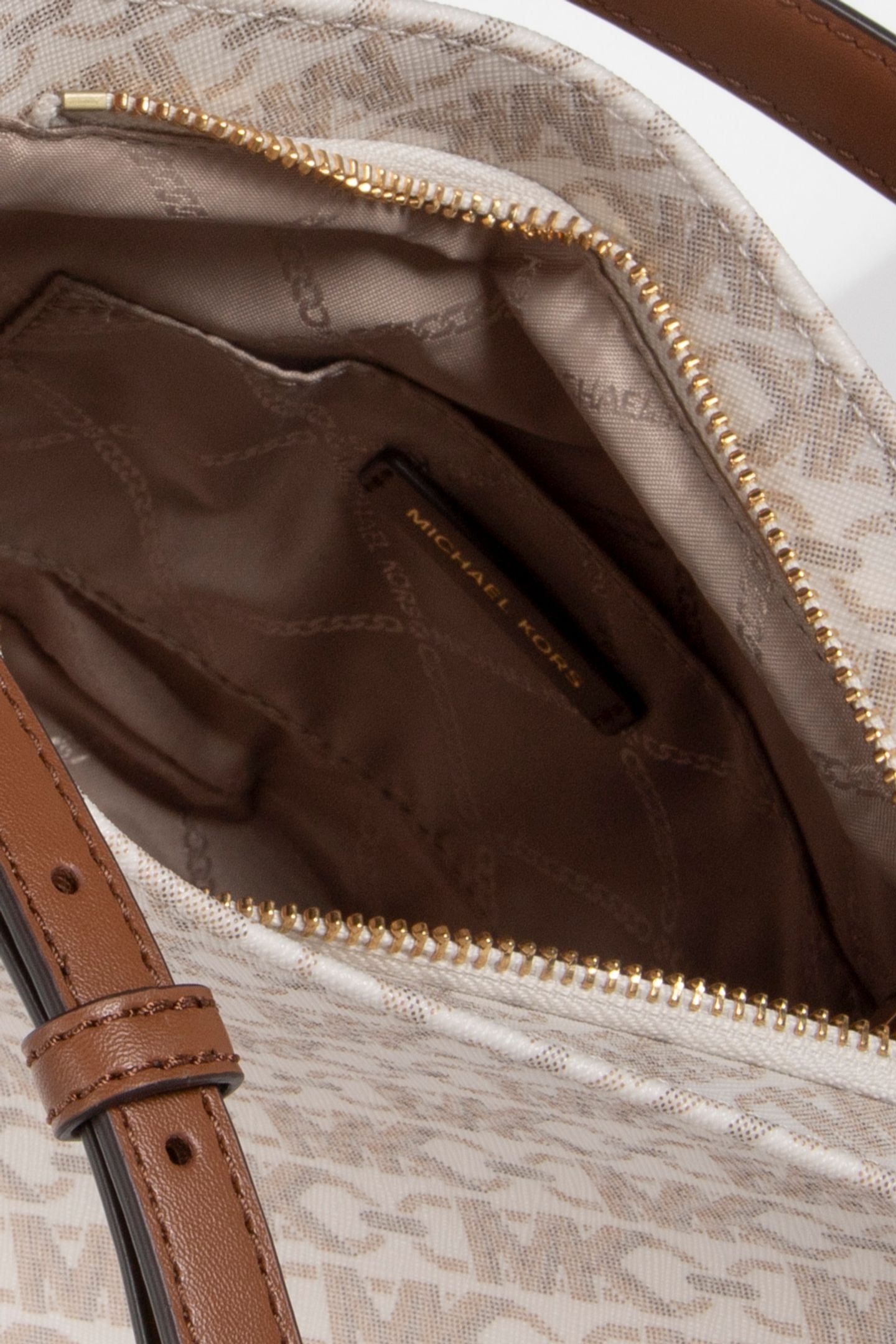 SMALL BUCKET CROSSBODY VANILLA/LUGG 4