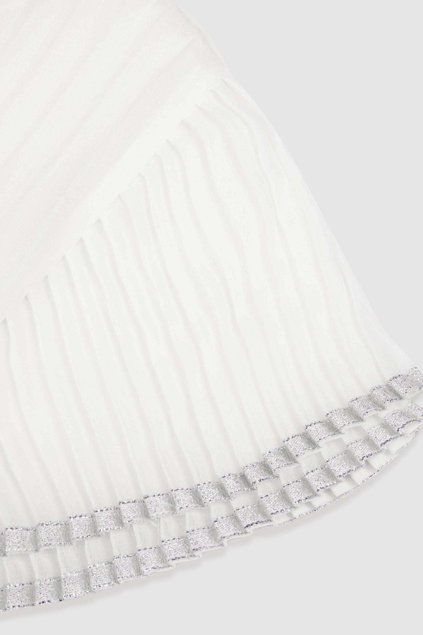 WHITE DOUBLE-SLEEVED PLEATED DRESS 2