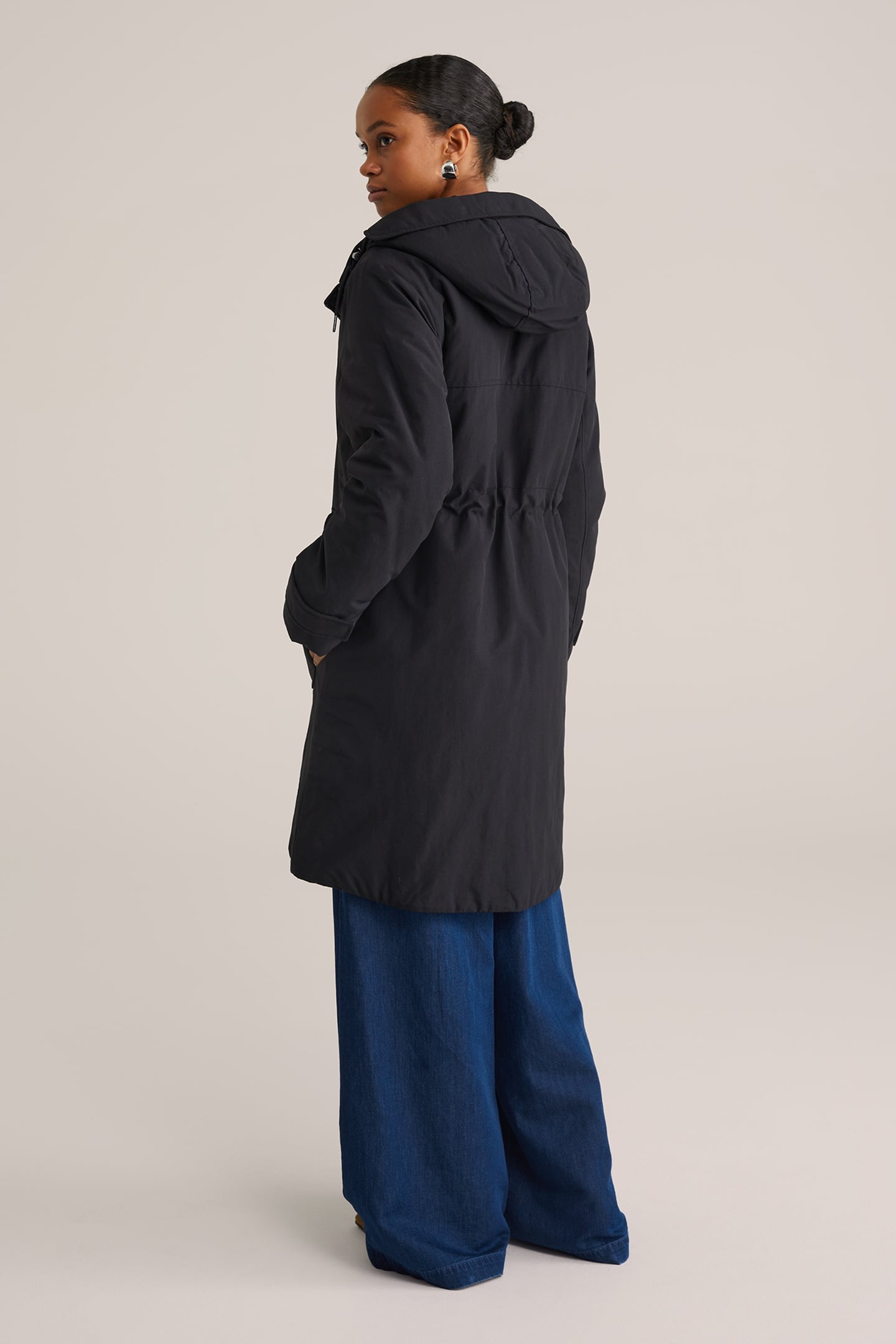 PARKA BLACK 4