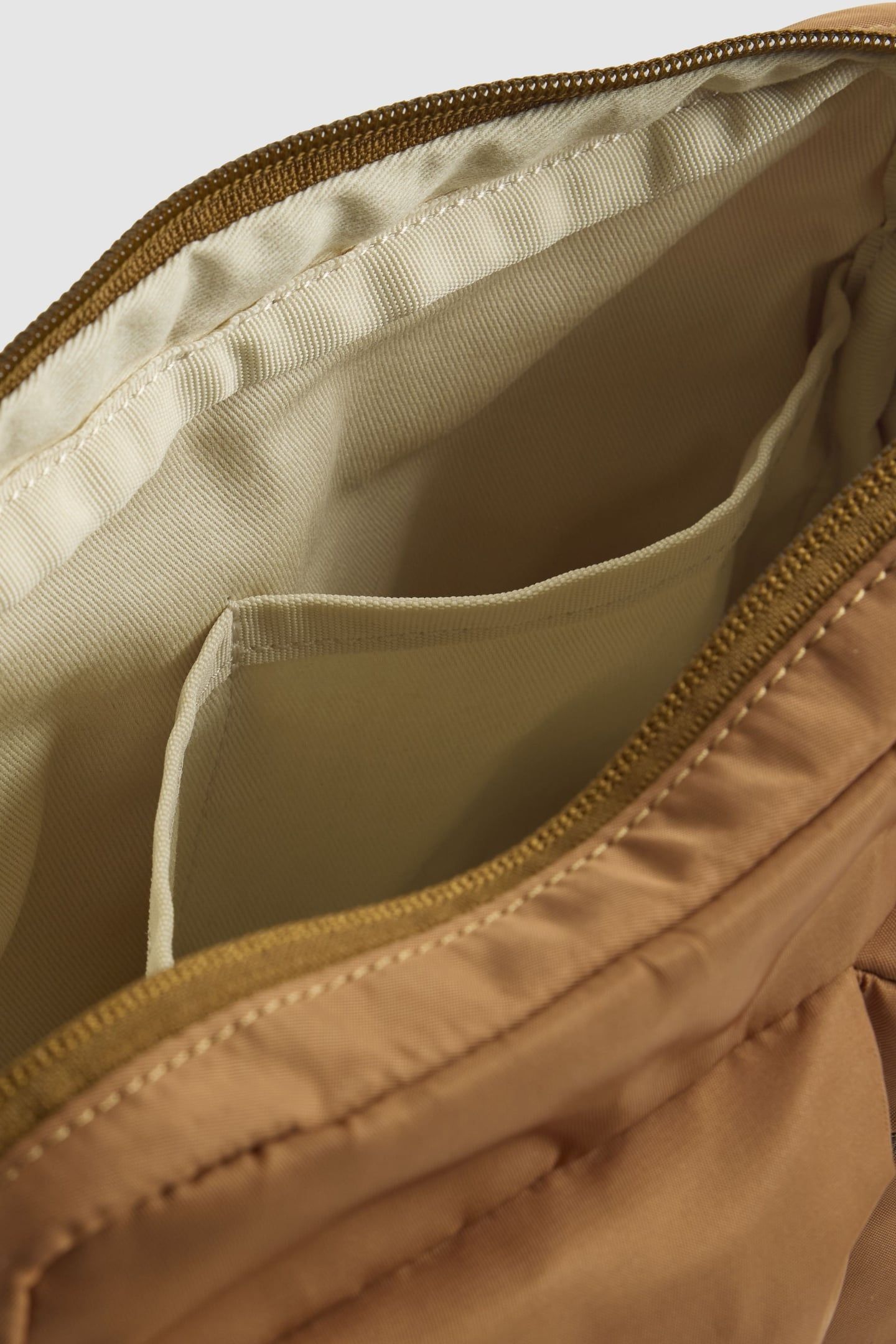 LEVI'S® MISSION BAY CROSSBODY BAG 6