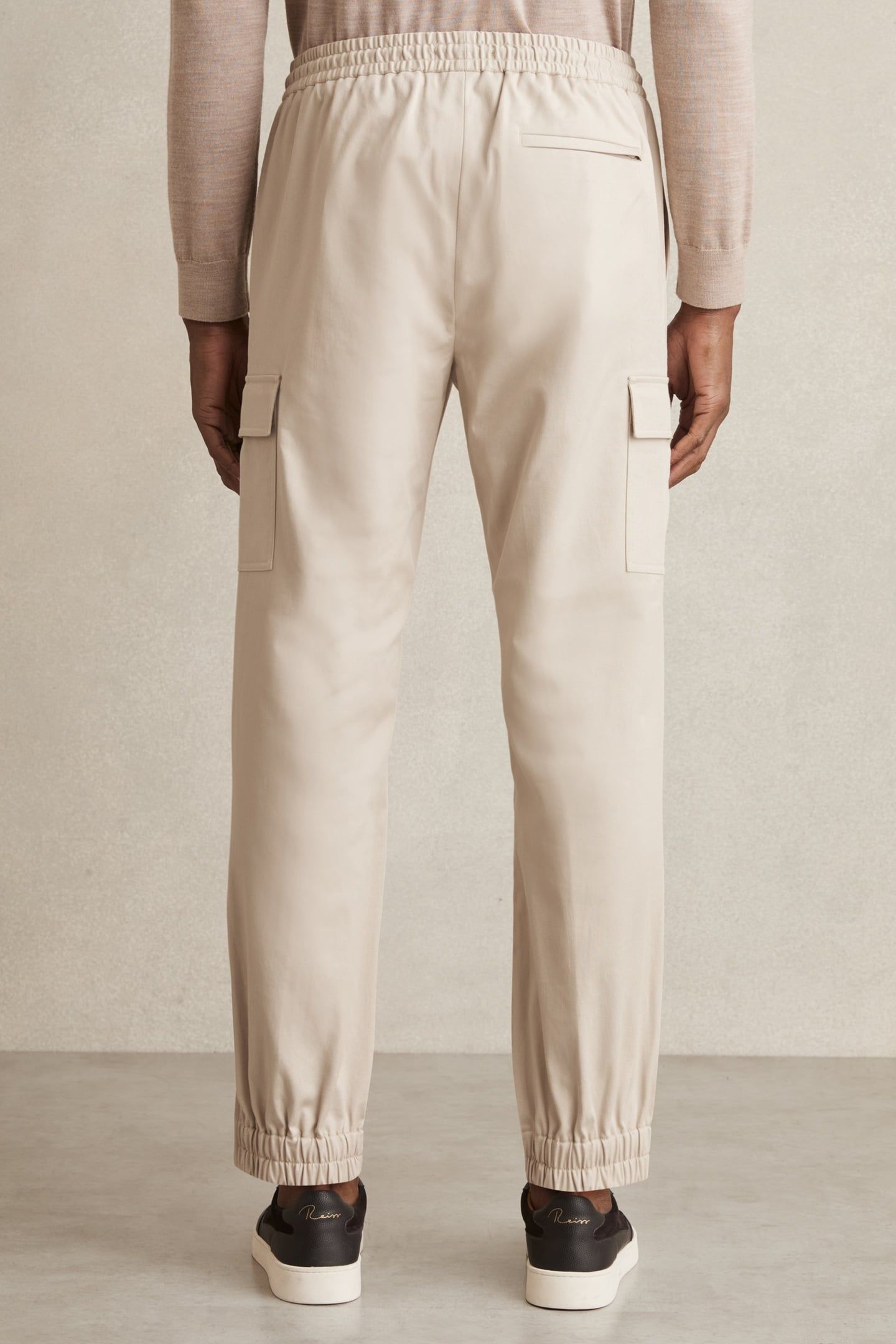 RELAXED DRAWSTRING CARGO CUFFED TROUSER STONE 3