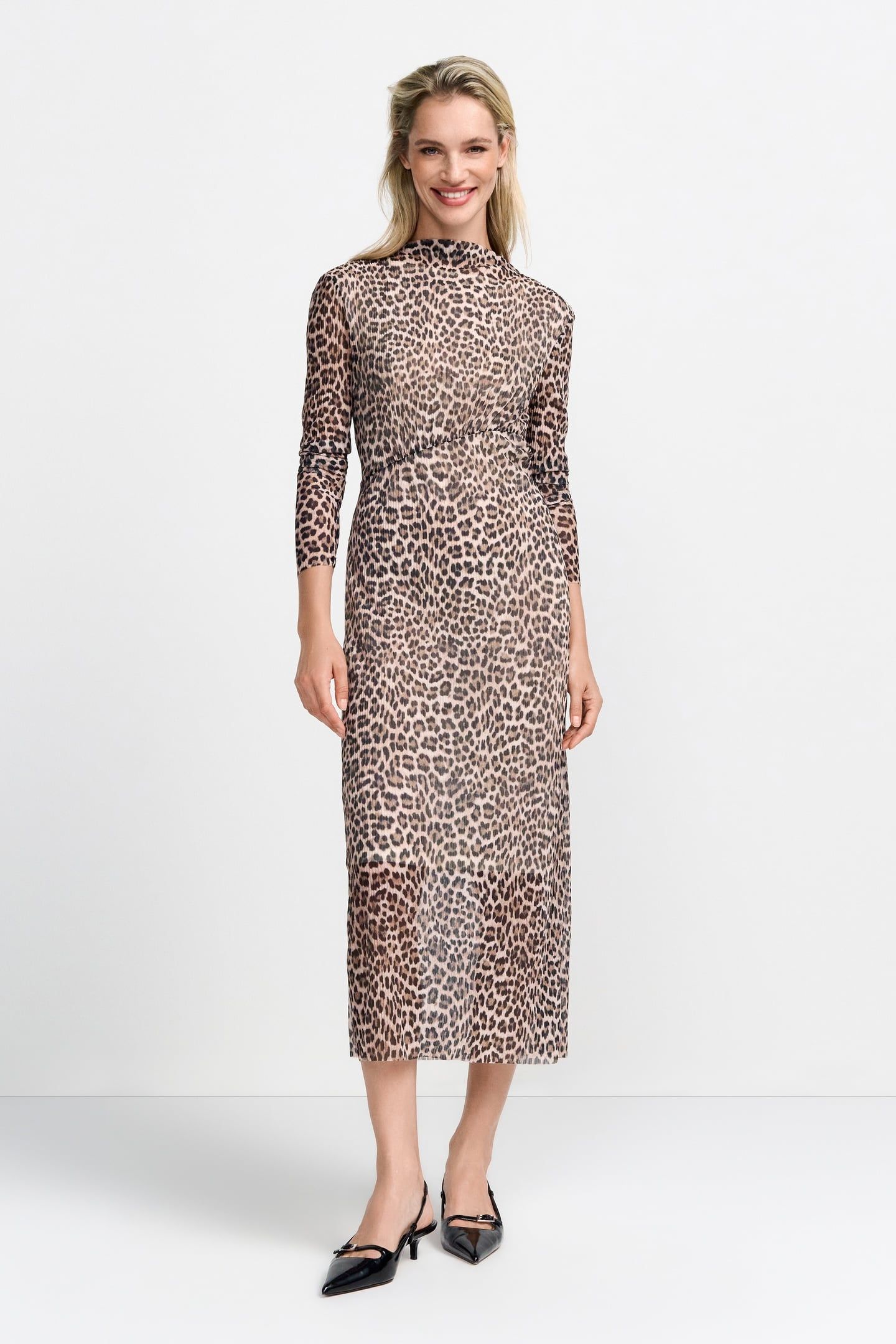 PLISSEE MESH DRESS RECYCLED CAFFEE LATTE 1