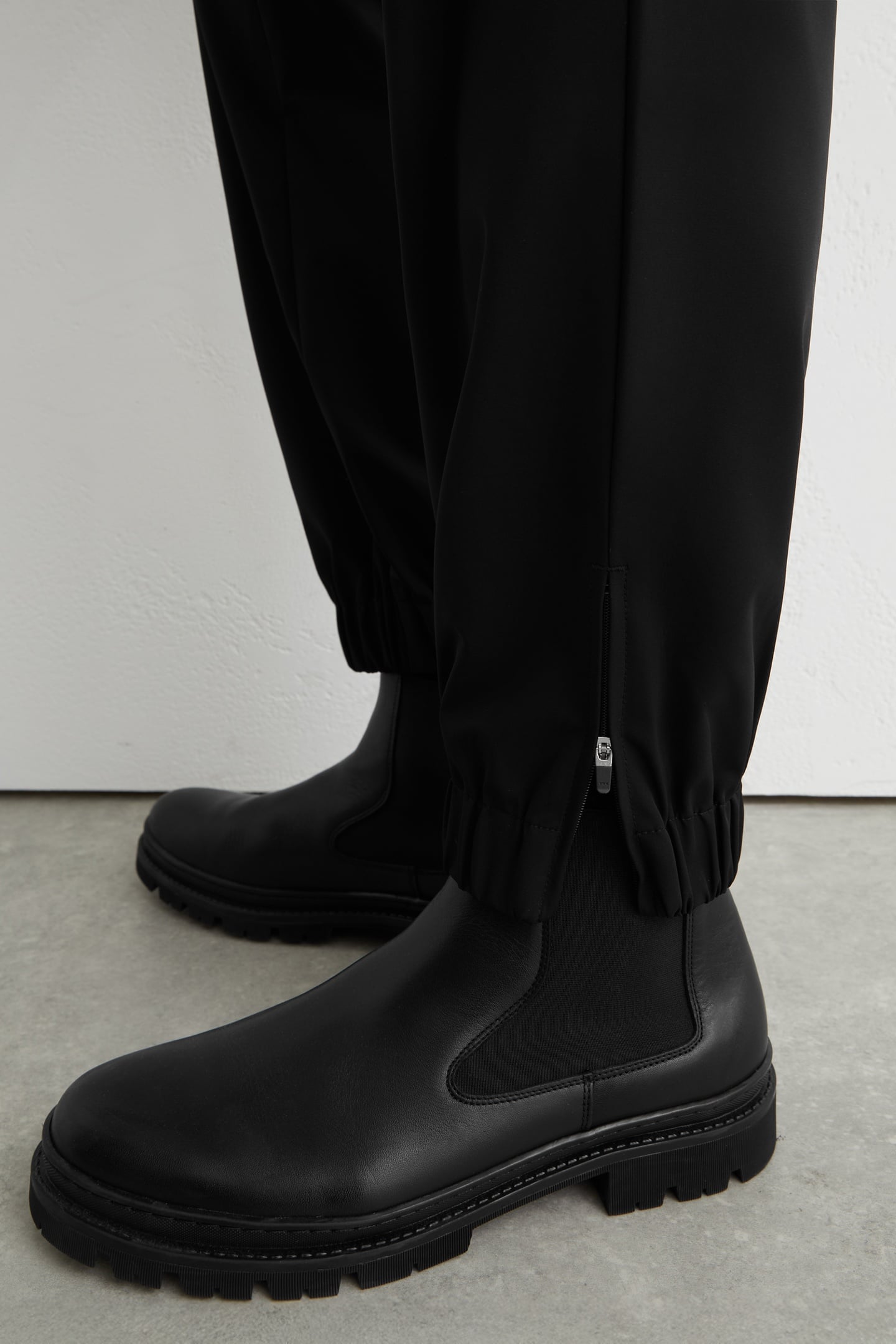 TECHNICAL CUFFED TROUSER BLACK 5