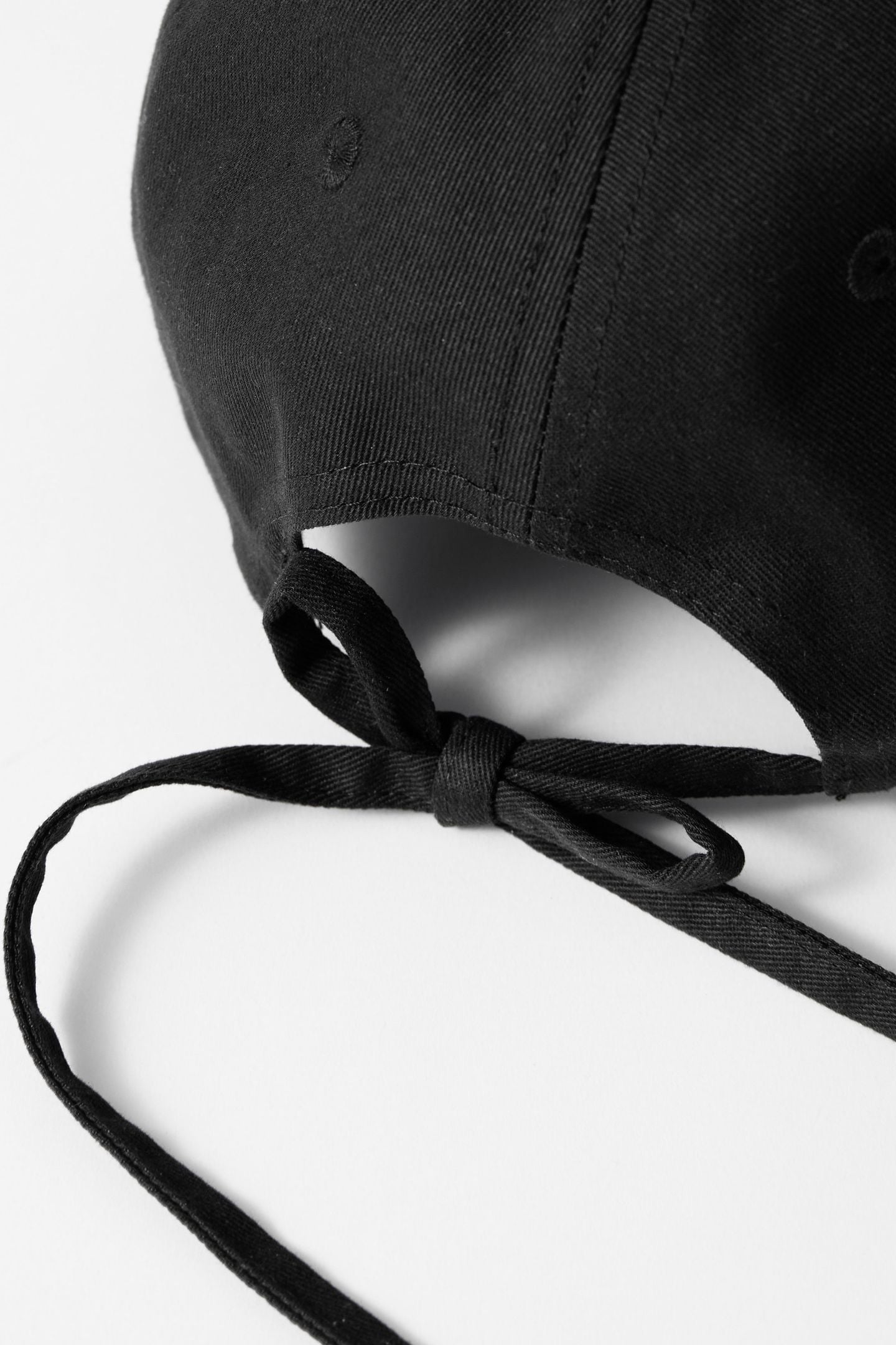 CAITLIN BOW CAP BLACK 2