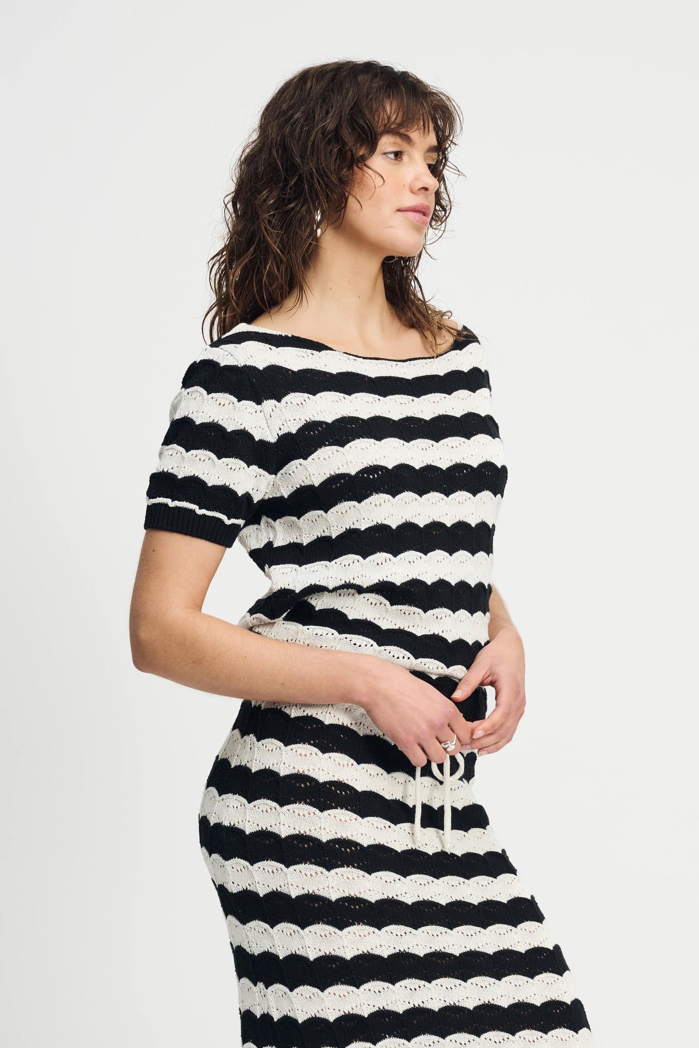 TOP - CROCHET BLACK WHITE 2