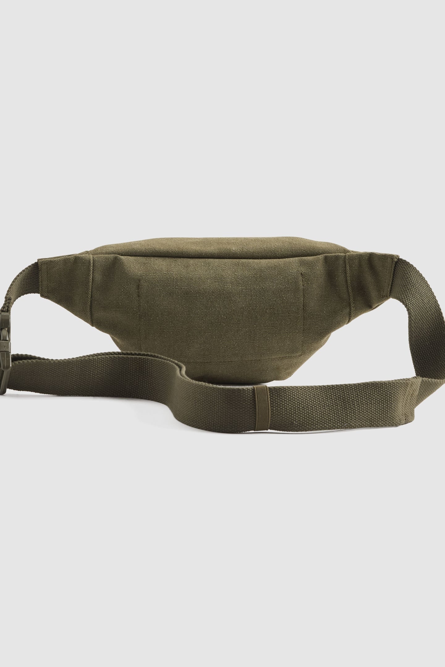 LEVI'S® DUBOCE SLING BAG 3