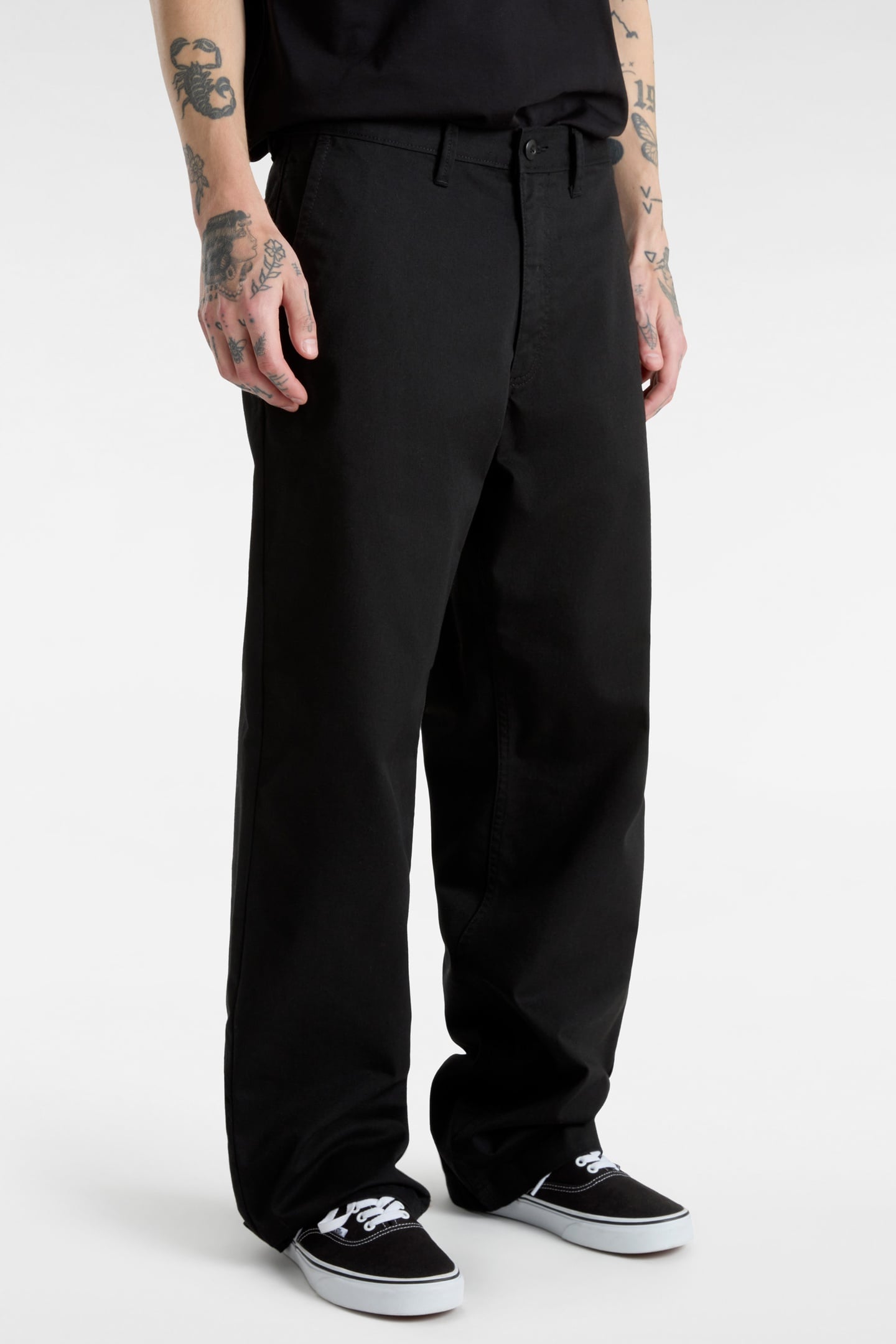 AUTHENTIC CHINO LOOSE PANT BLACK 1