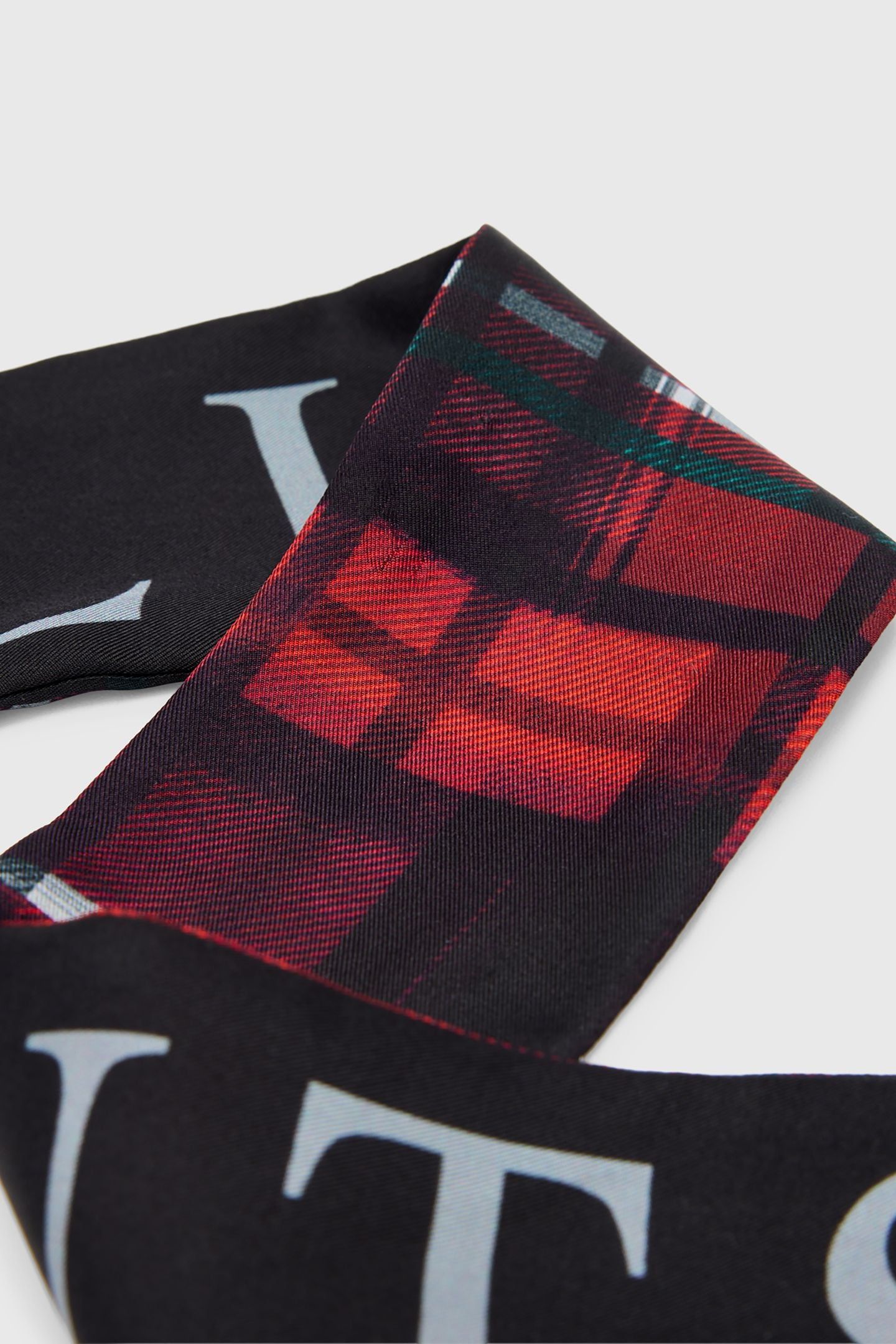 INDY SKINNY SCARF BLACK/RED 3
