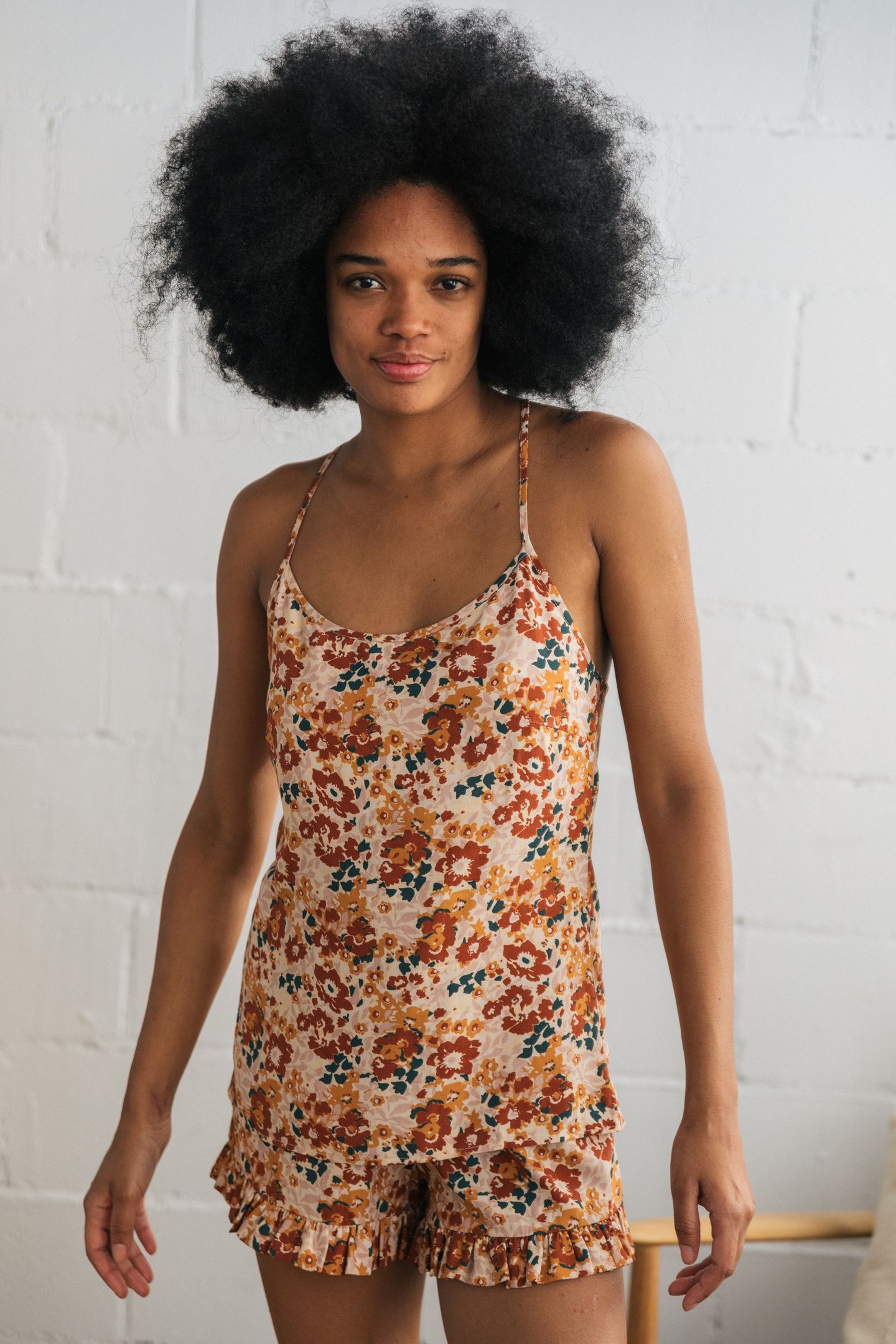 ALIMIA SHORTS ROSE FLOWERS 1