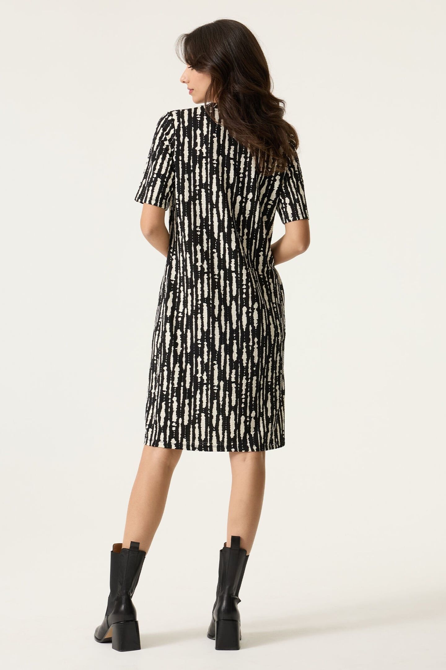 LADIES DRESS BLACK 3