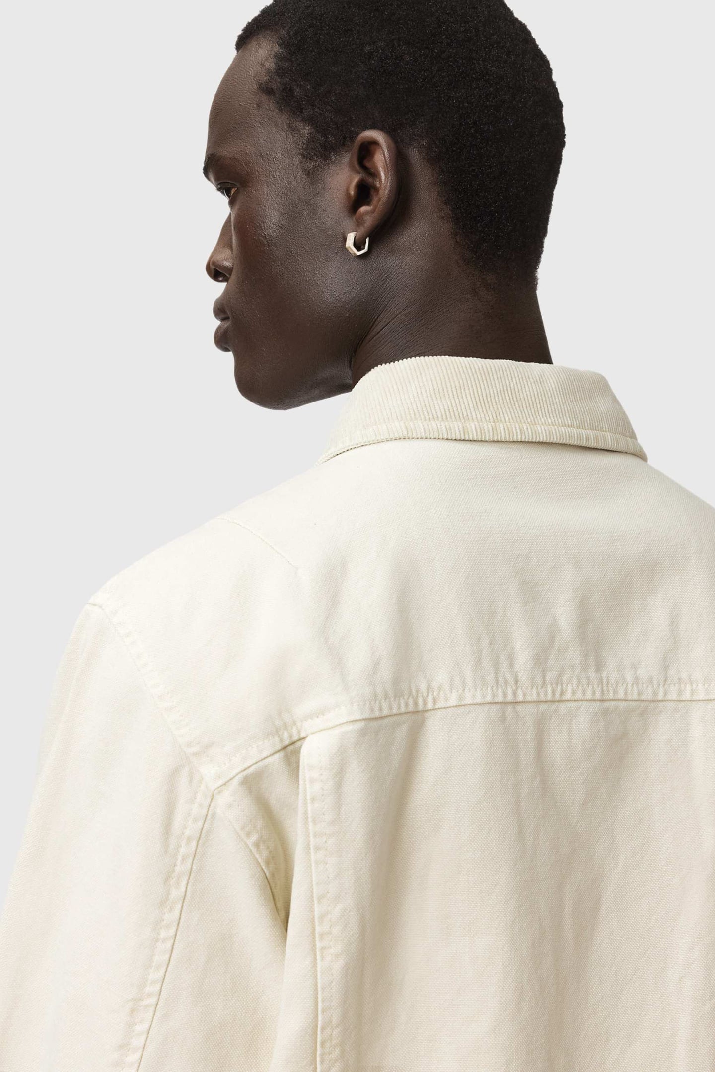 KOREY BORG JACKET PEBBLE WHITE 5