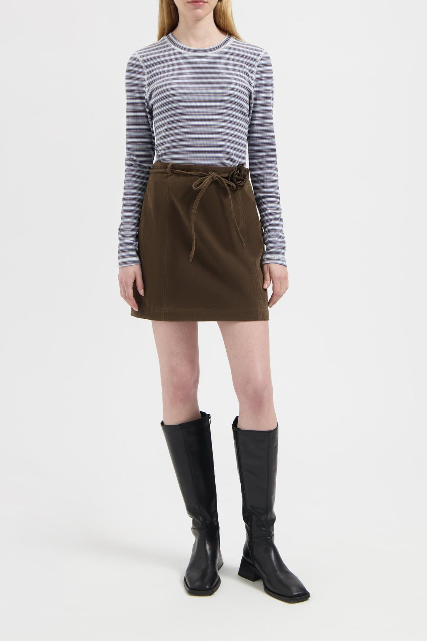 NOUS SOMMES LABELS – PENNIE FAUX SUEDE SKIRT BROWN 1