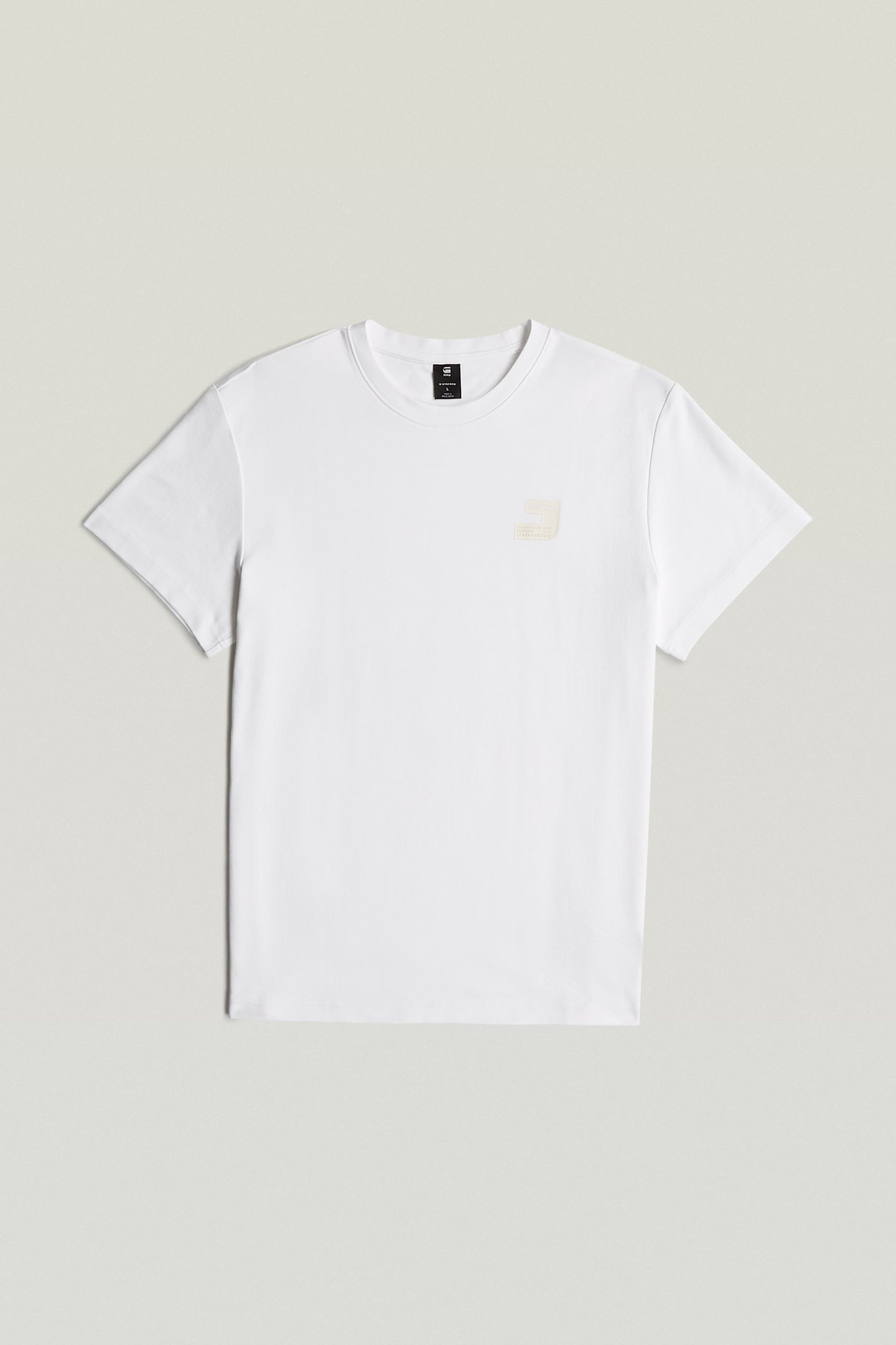 CHEST LOGO R T WHITE 5