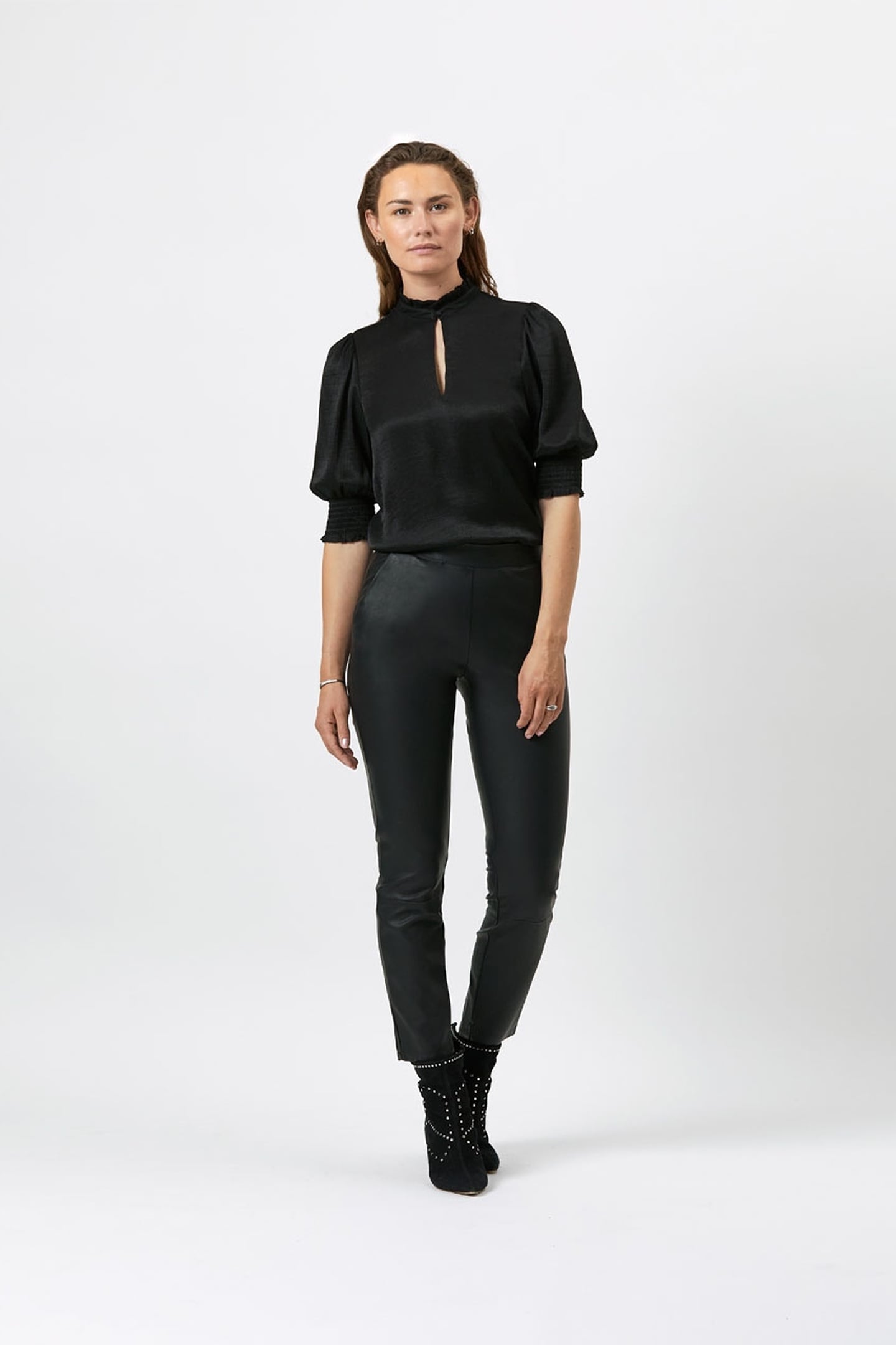 FELINE TOP RAVEN 1