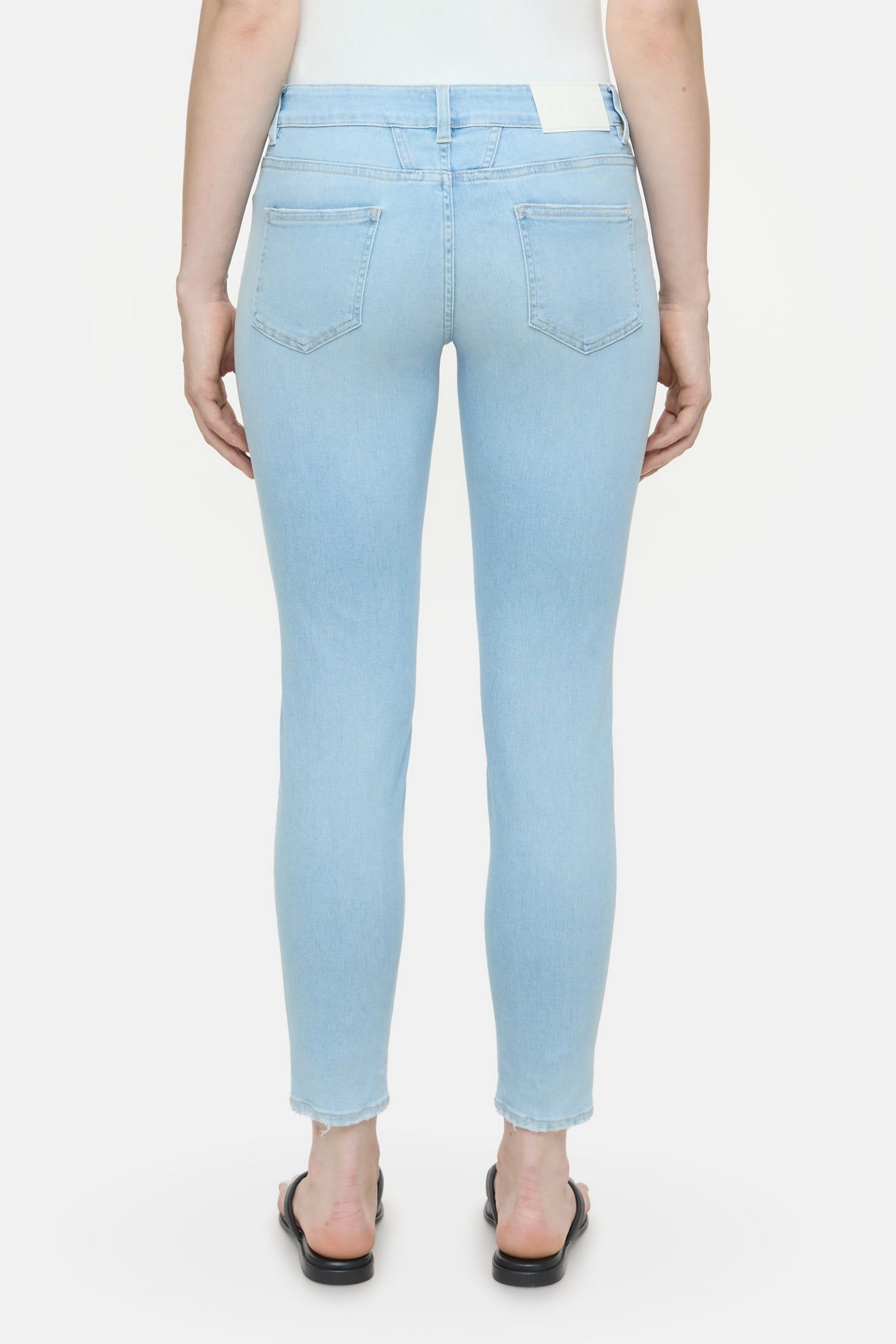 BAKER LIGHT BLUE 4