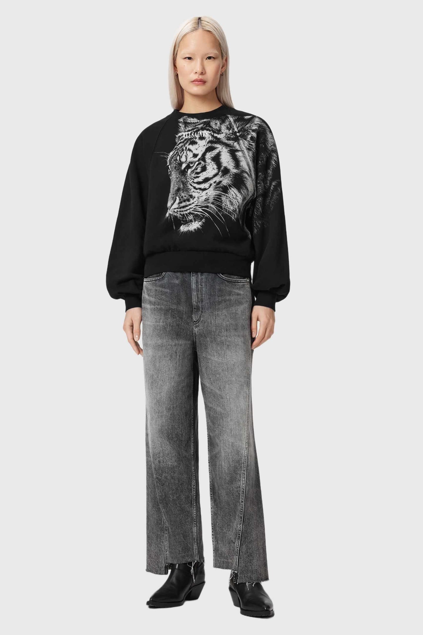 TIGRESS CYGNI SWEAT BLACK 2