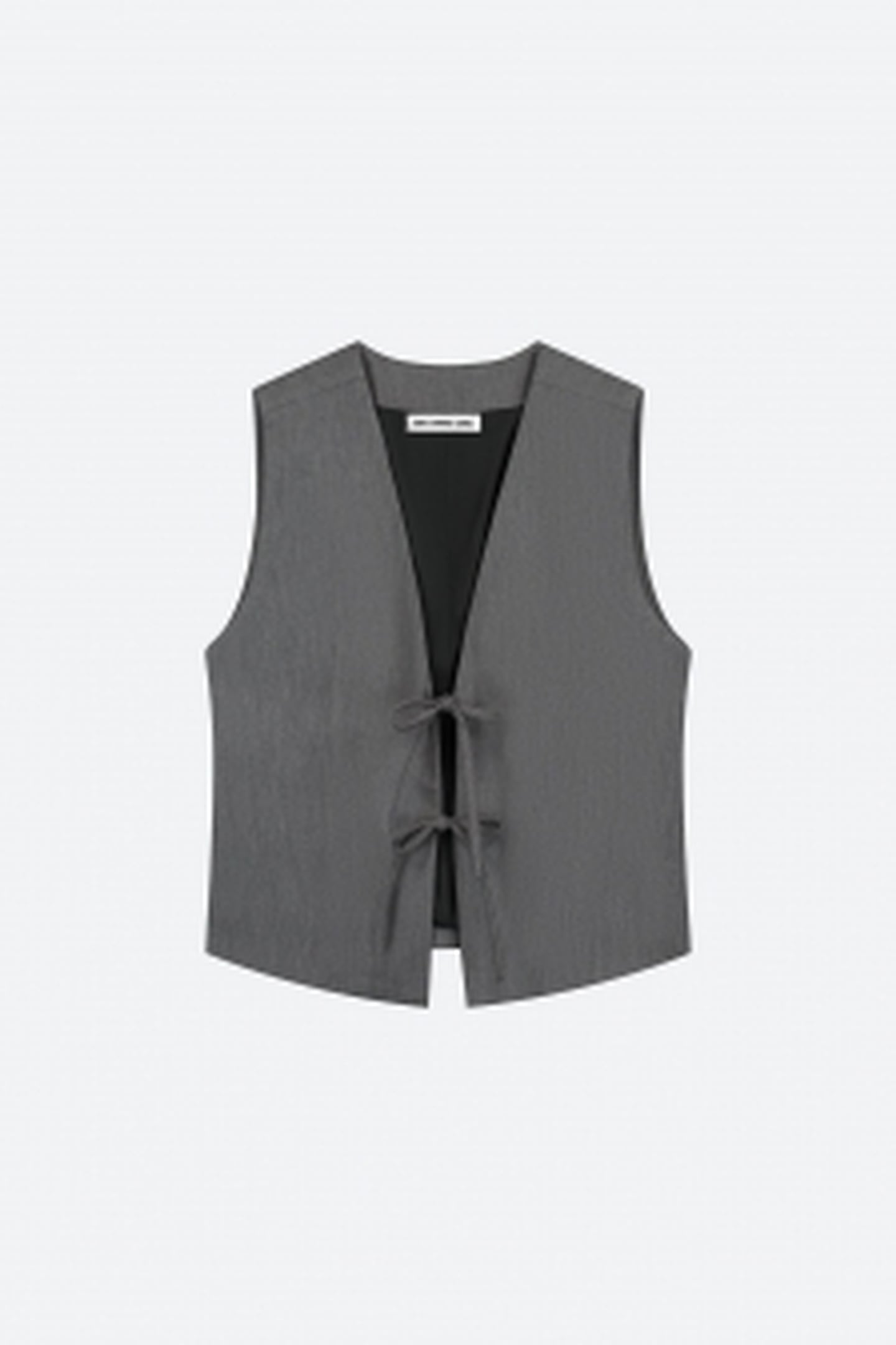 NOUS SOMMES LABELS – GINNY TIE GILET GREY 4