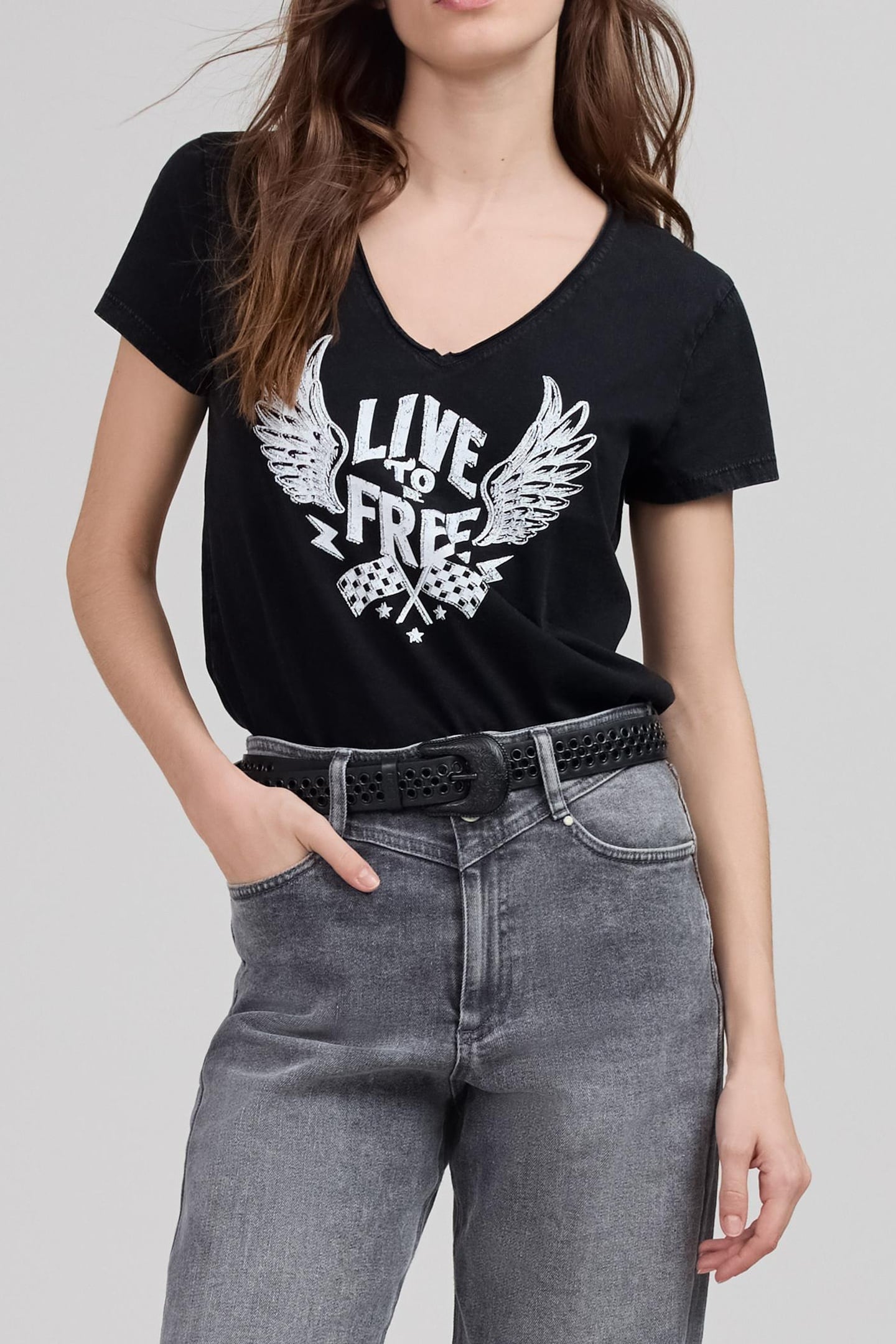 BLACK T-SHIRT WITH WINGED SLOGAN IMAGE 1