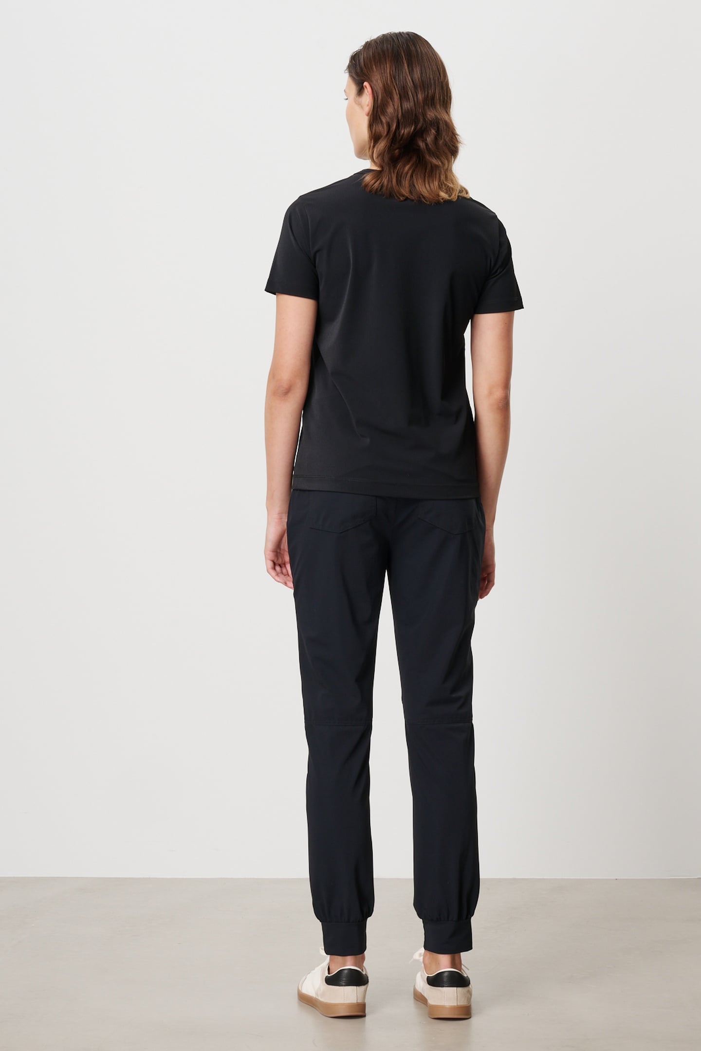 AKRON TEE BLACK 4