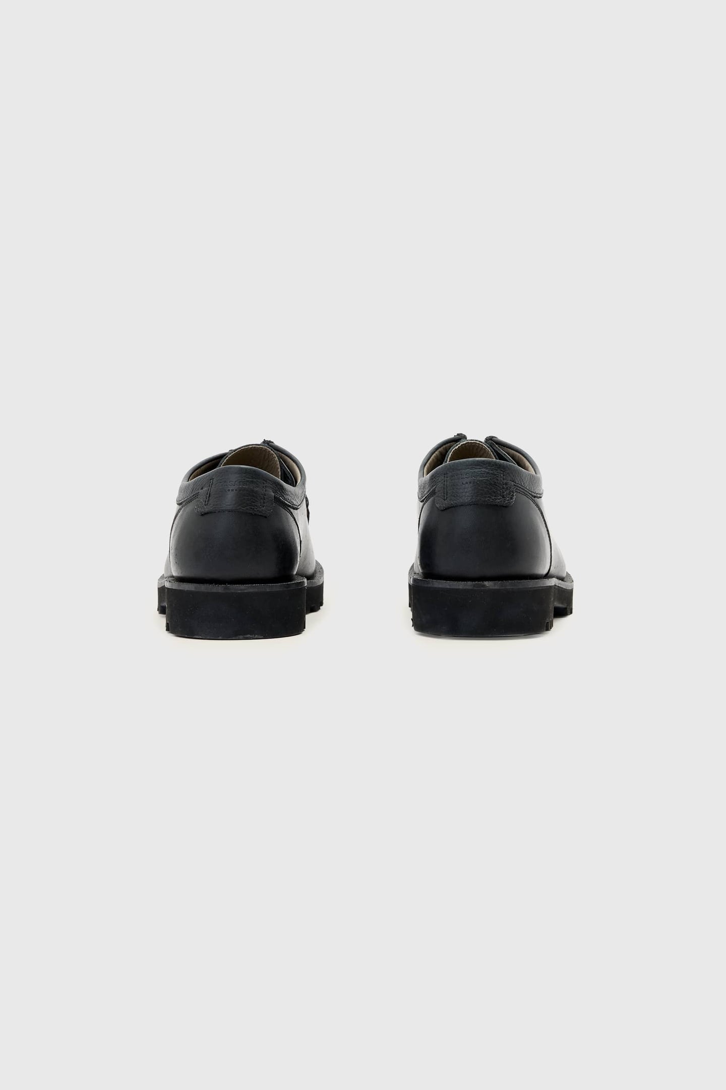 SKIFF APRON SHOE BLACK 3