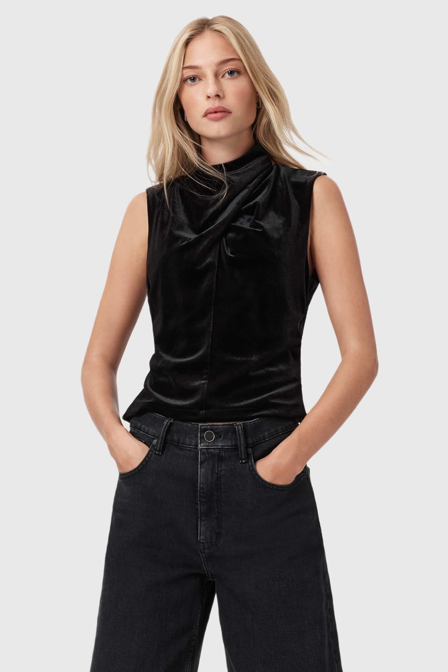 TIA VELVET SS TOP BLACK 2
