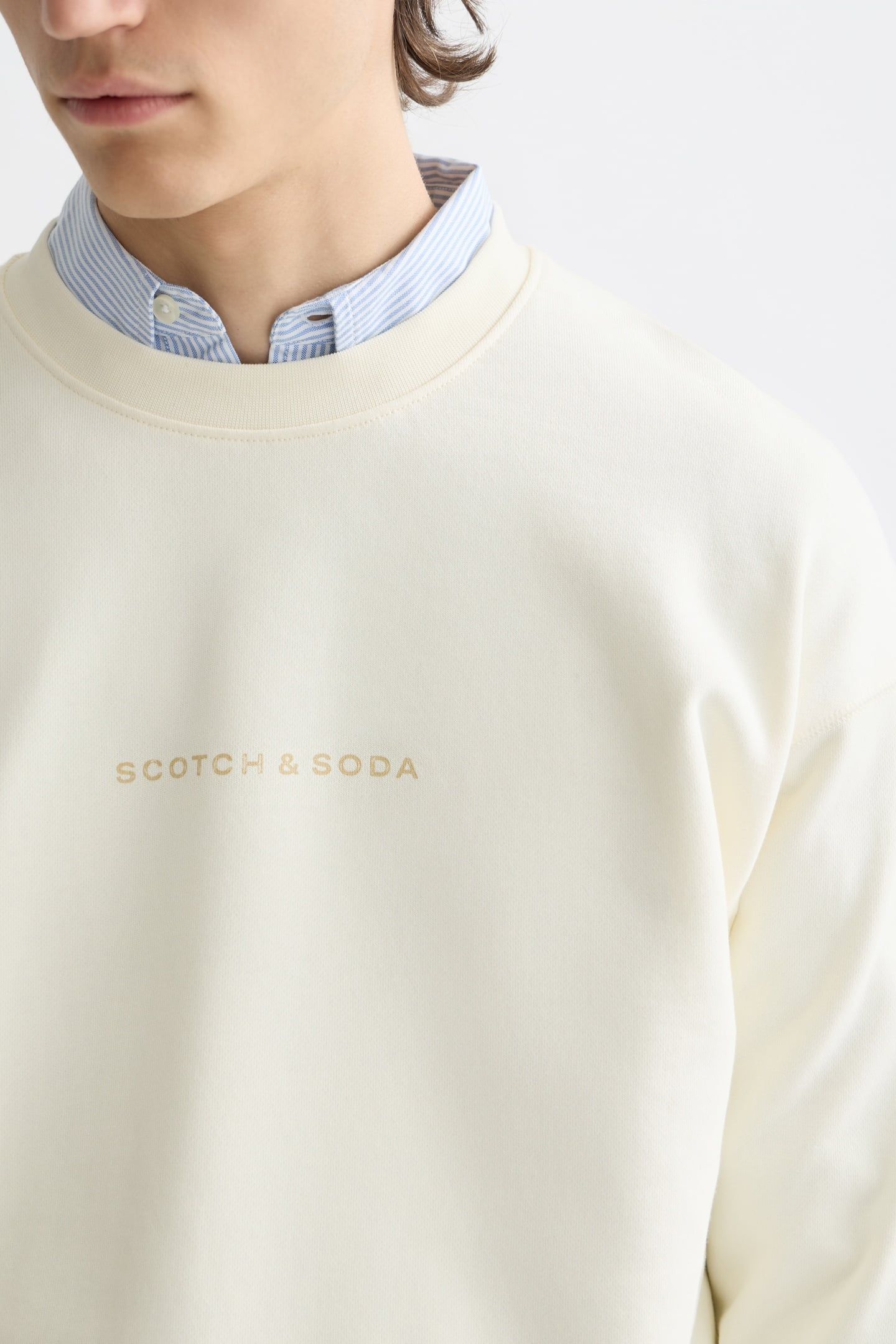 CORE - LOGO FRONT CHEST SWEATSHIRT OFF WHITE 4