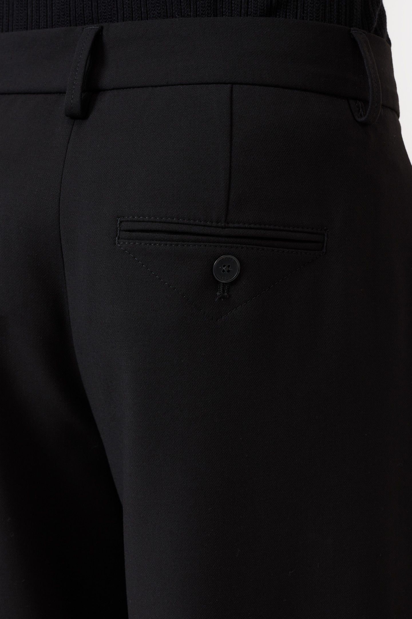 JURDY BLACK 5