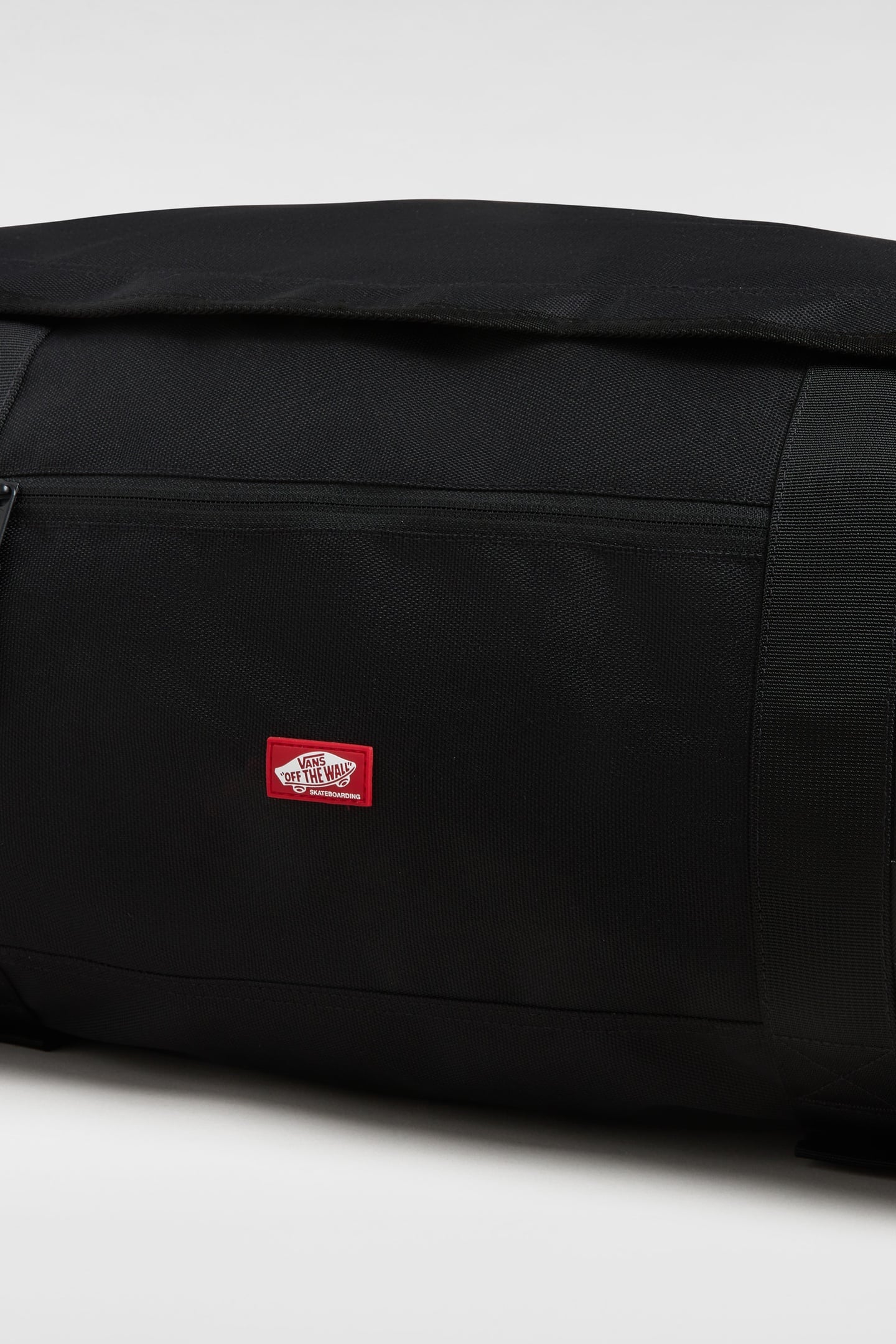 UNISEX SKATE OVERNIGHT PACK BLACK 7