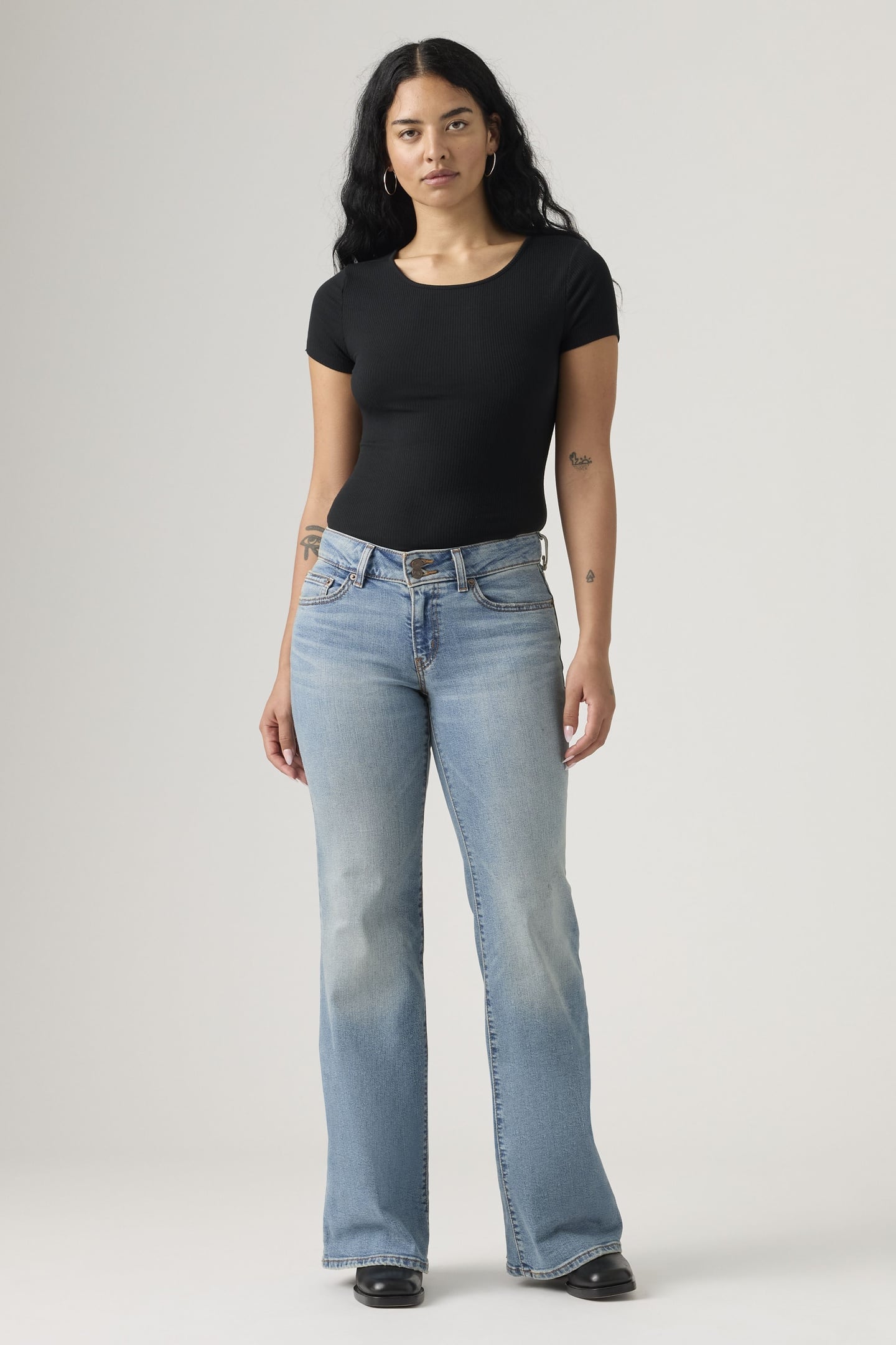 SUPERLOW FLARE JEANS 2