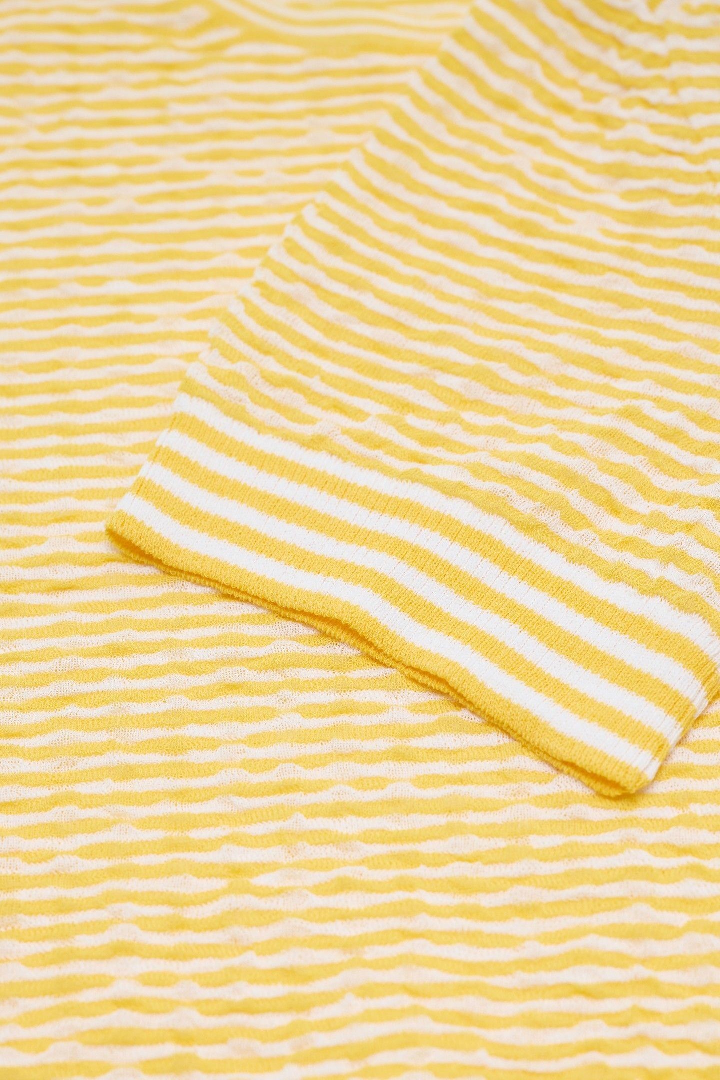CREW NECK SHORT SLEEVE MANGO YELLOW 5
