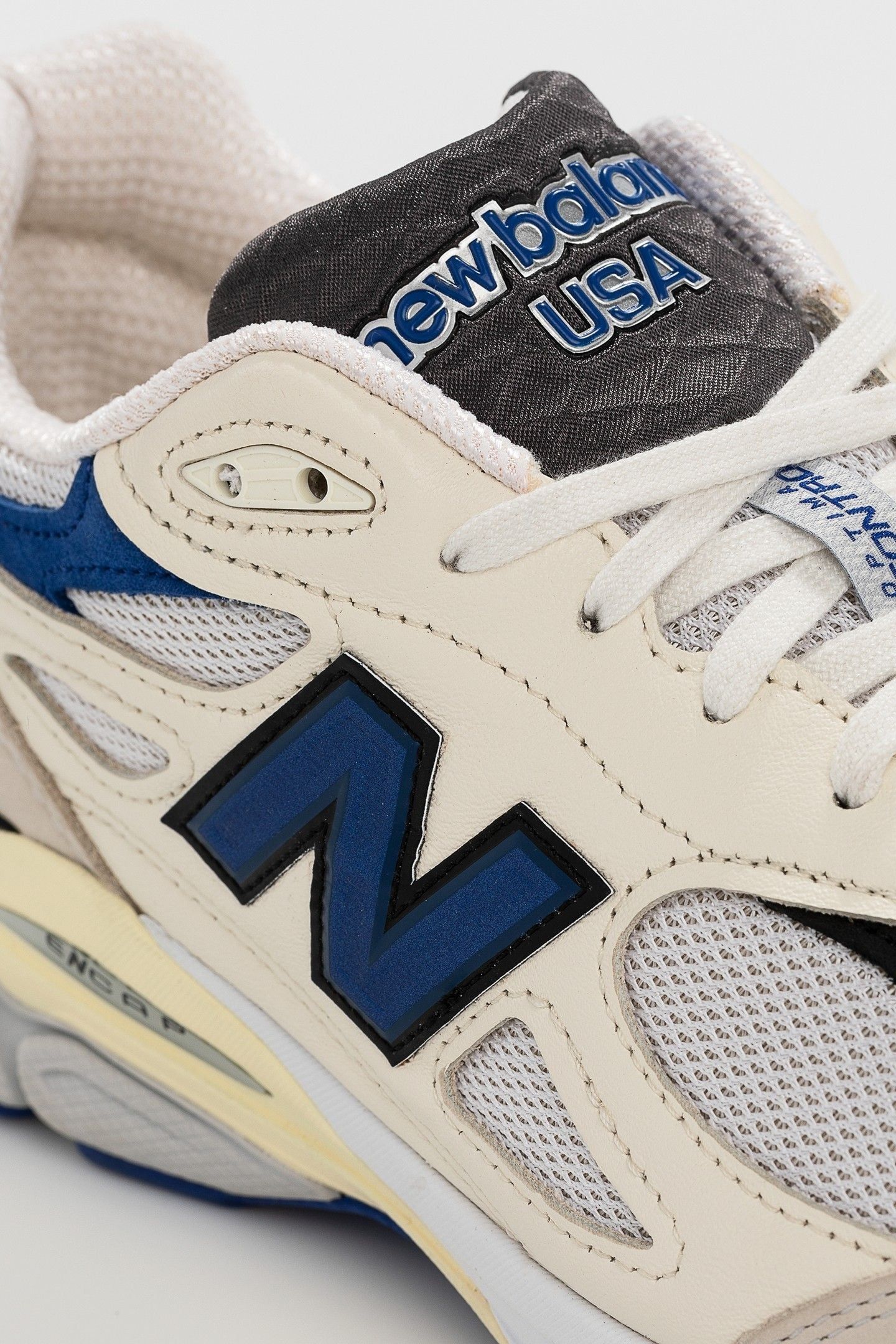 MADE IN USA 990V3 WHITE 4