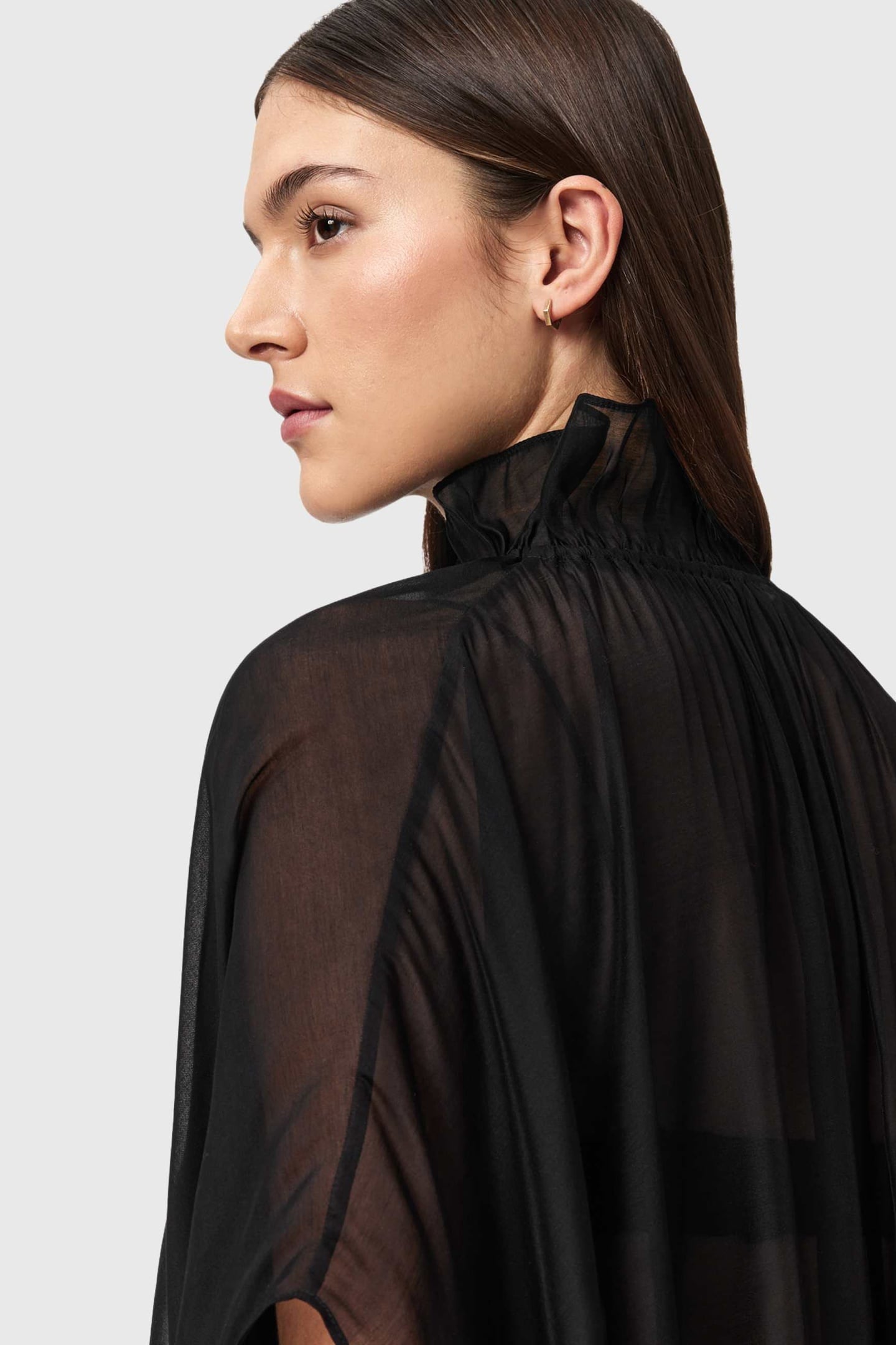 SEZ TULLE CAPE BLACK 8