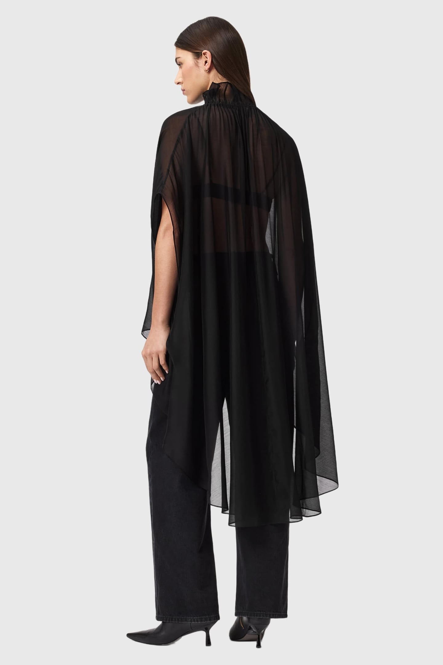 SEZ TULLE CAPE BLACK 2