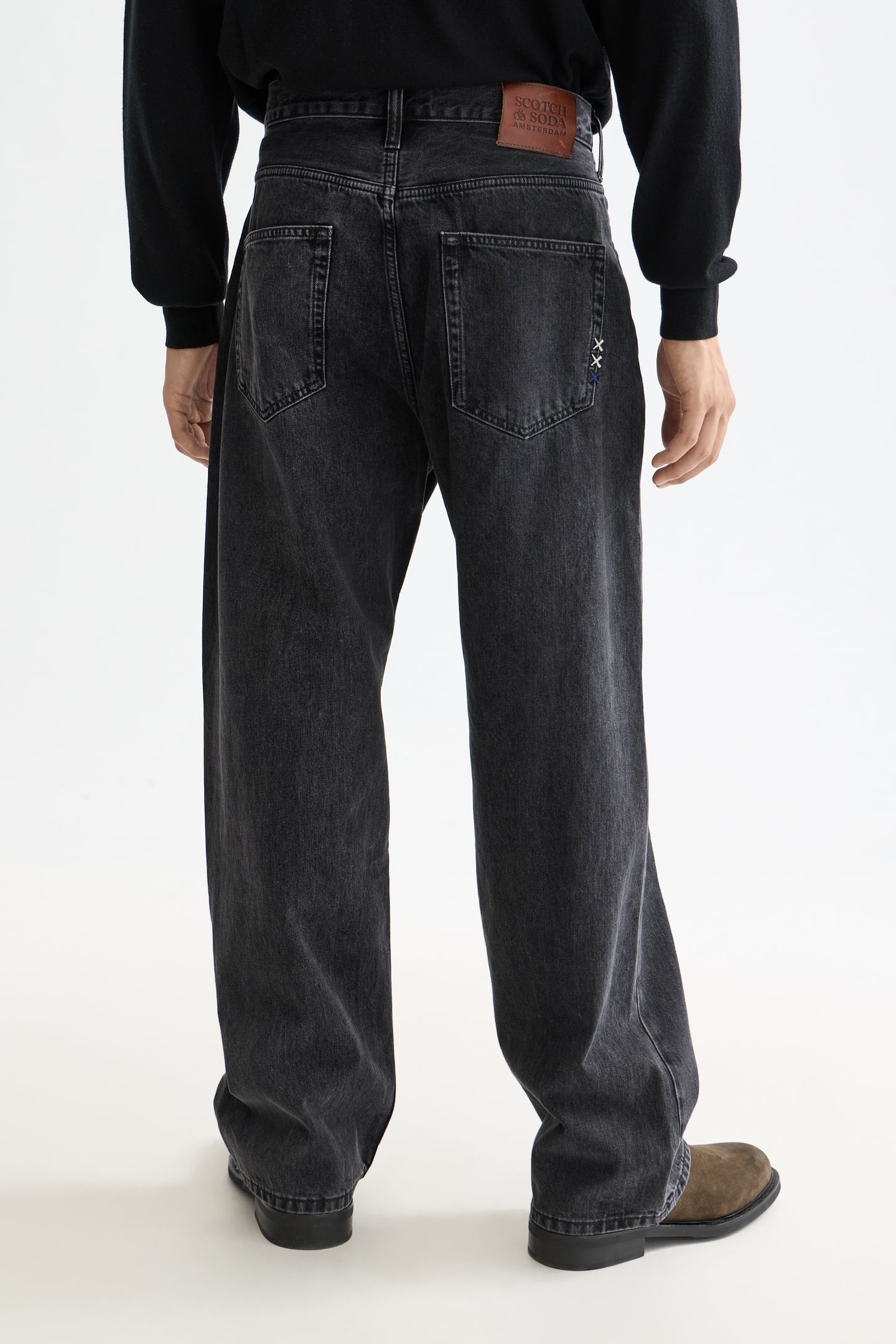 CORE THE PITCH LOOSE FIT JEANS — BLACK BUZZ BLACK BUZZ 1