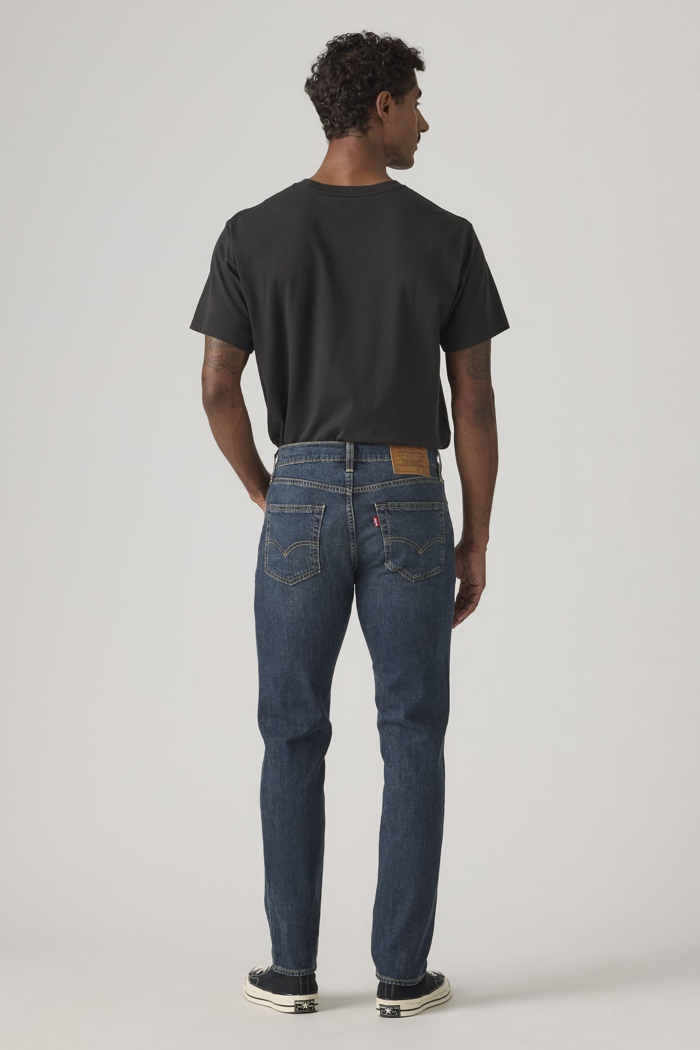 511™ SLIM LIGHTWEIGHT JEANS 3