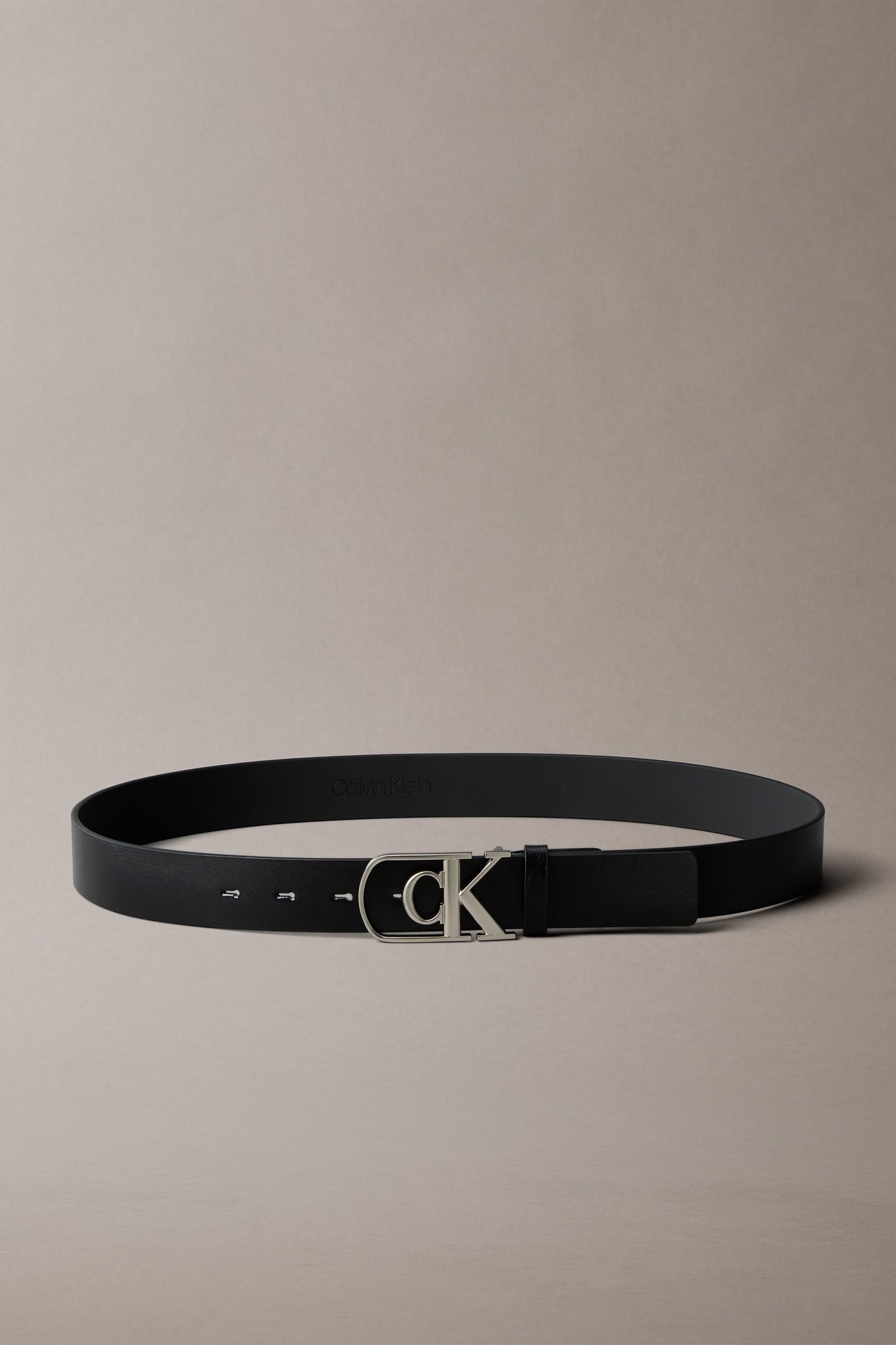 CURVE MONOGRAM BUCKLE BELT BLACK 1