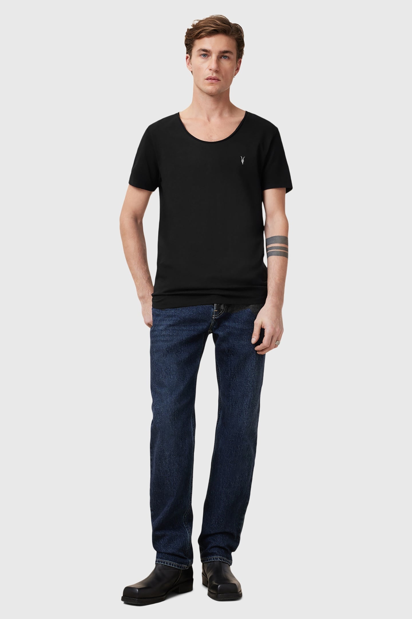 FARIS SS CREW JET BLACK 1