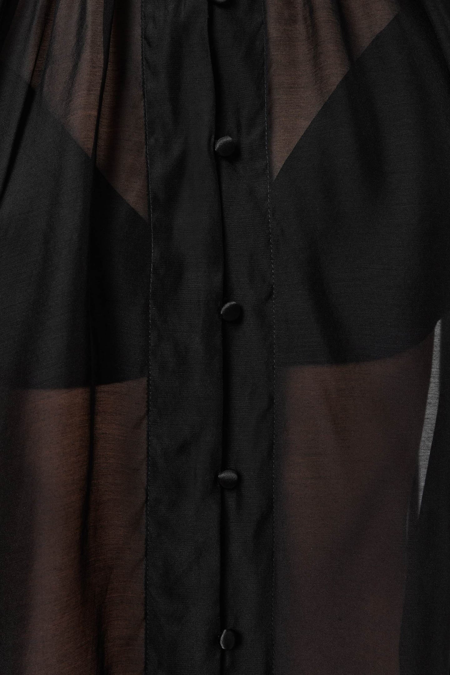 SEZ TULLE CAPE BLACK 6