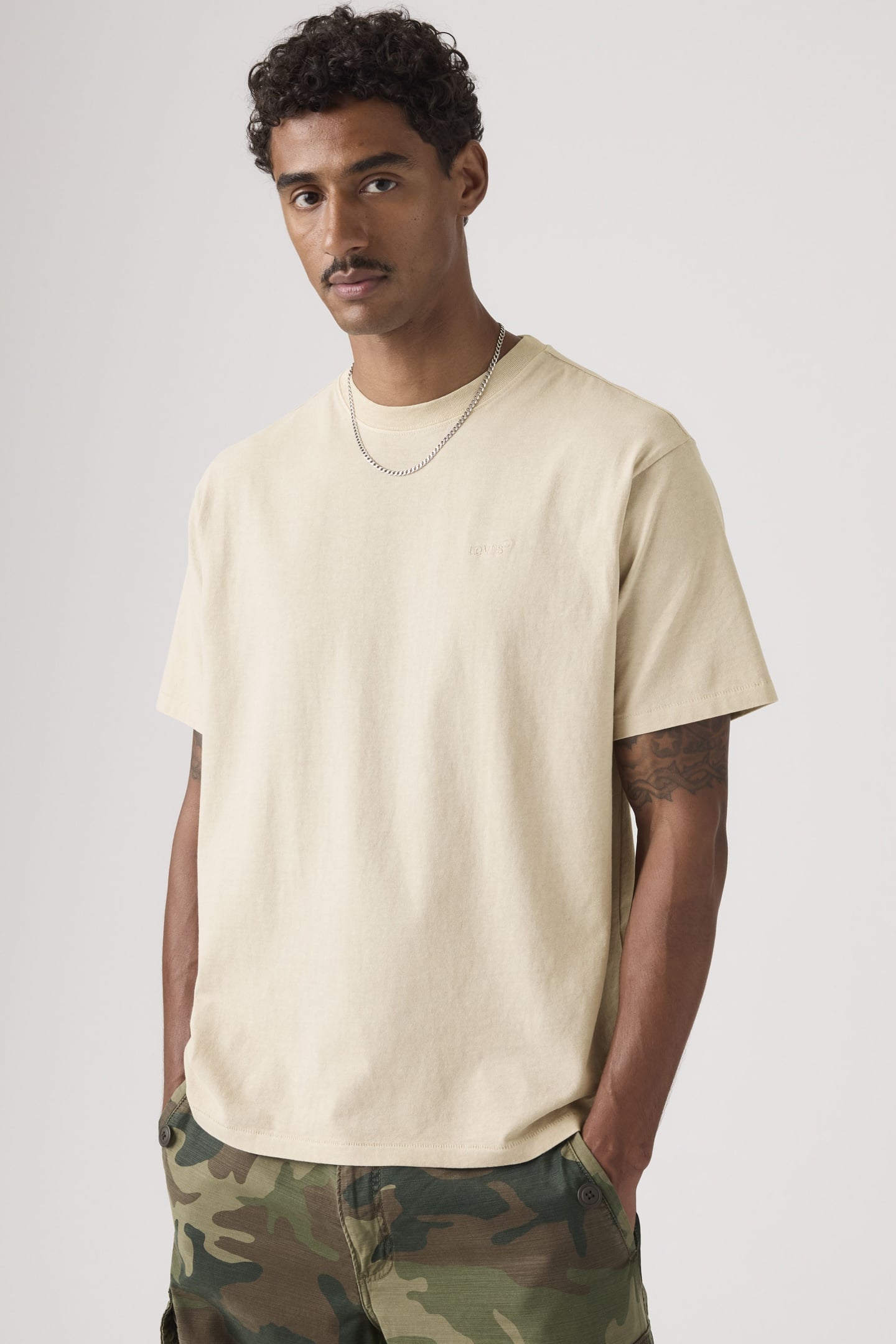 RED TAB VINTAGE TEE 3