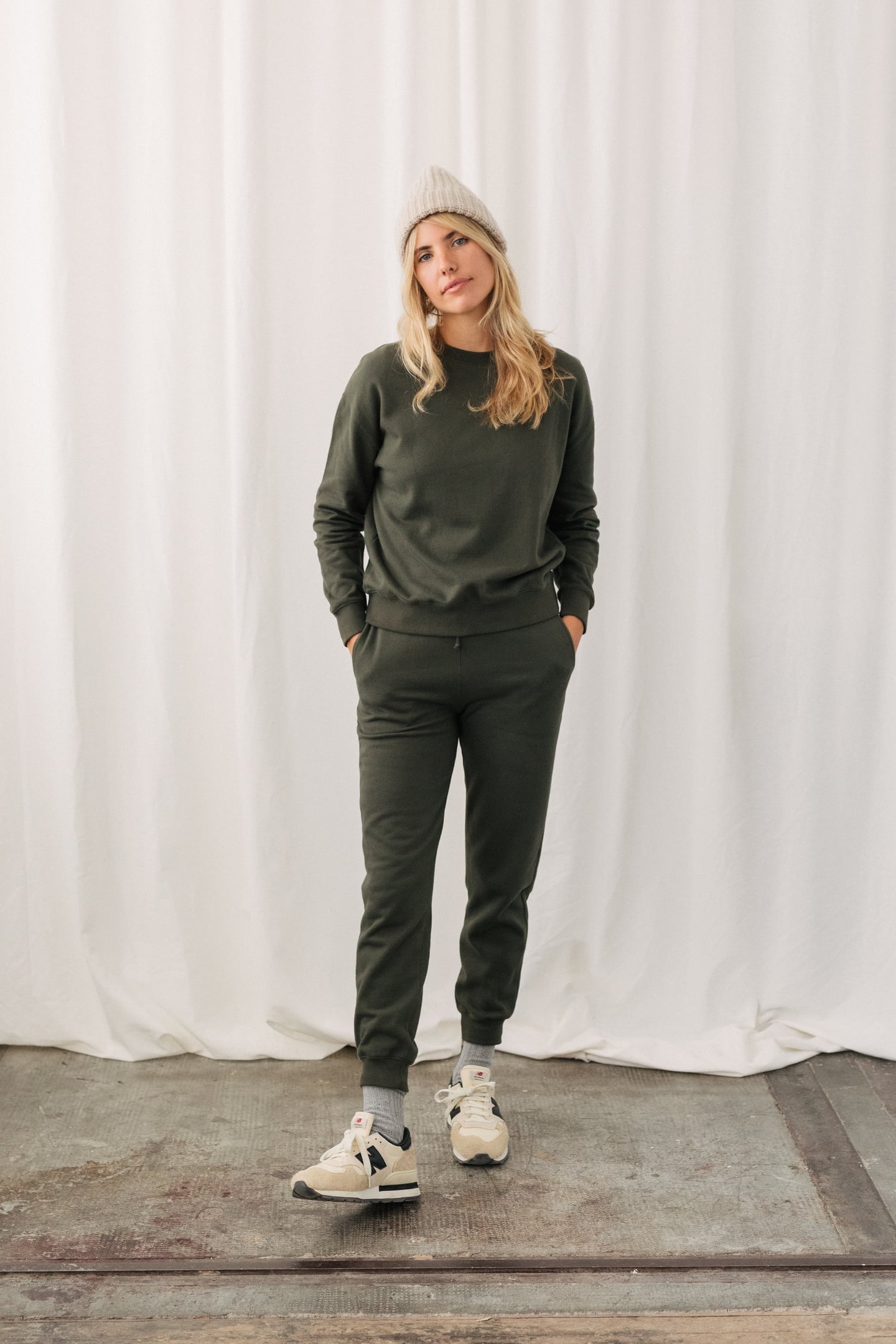 LE P22A SWEATSHIRT KHAKI 1