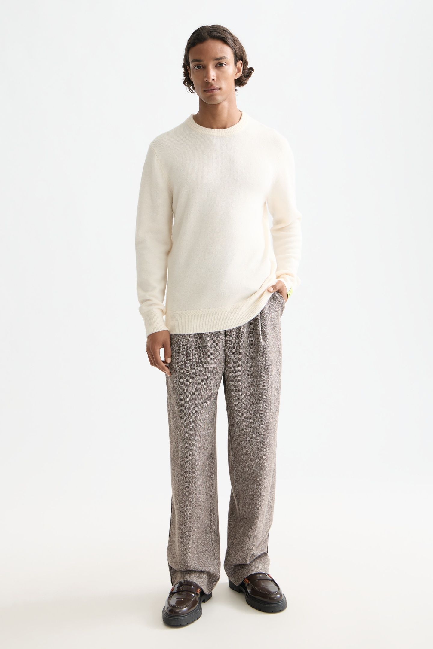 SOFT KNIT REGULAR FIT CREW NECK EGGNOG 3
