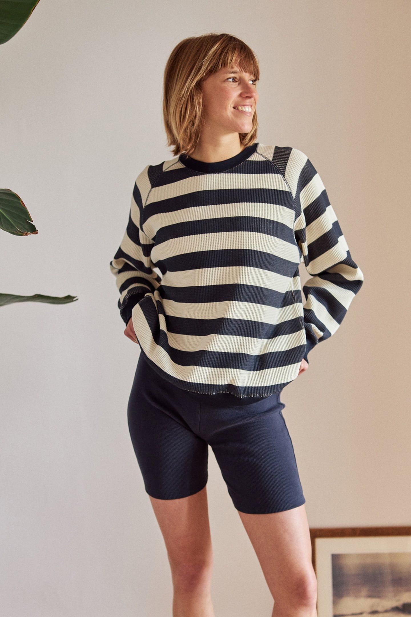HAWAR SHORTS NAVY 4