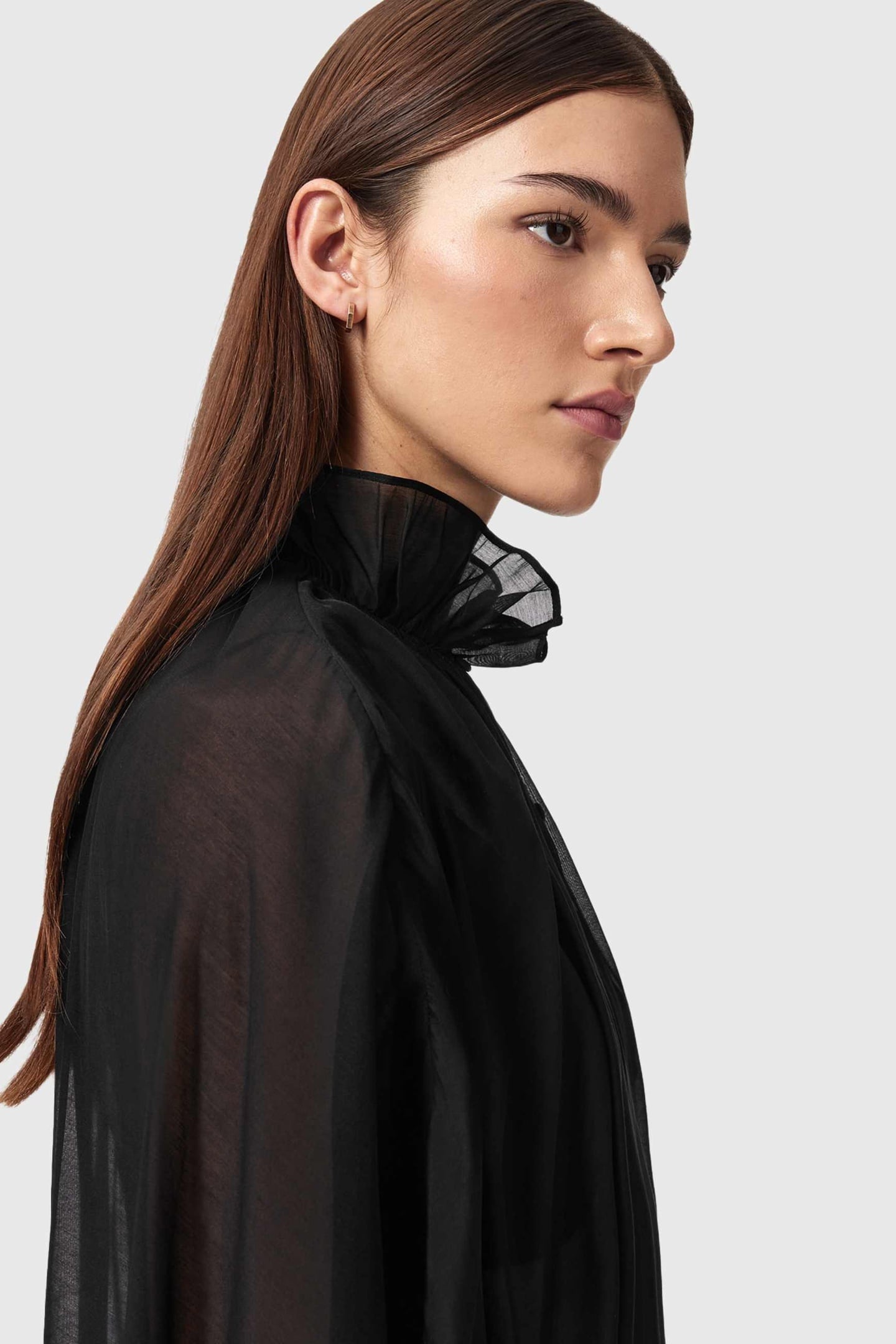 SEZ TULLE CAPE BLACK 7