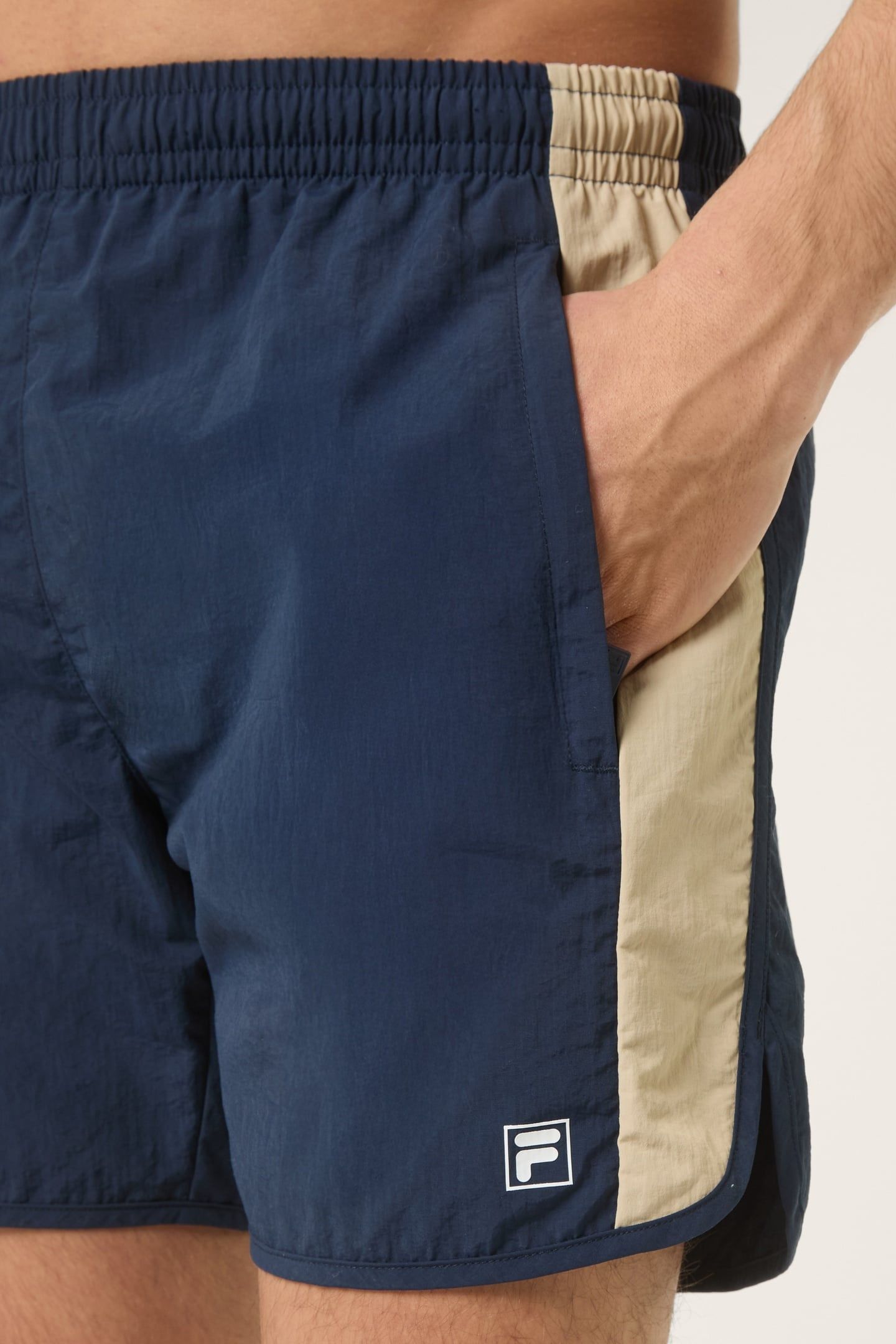 MASSA RELAXED BLOCKED BEACH SHORTS BLACK IRIS-WHITE PEPPER 4