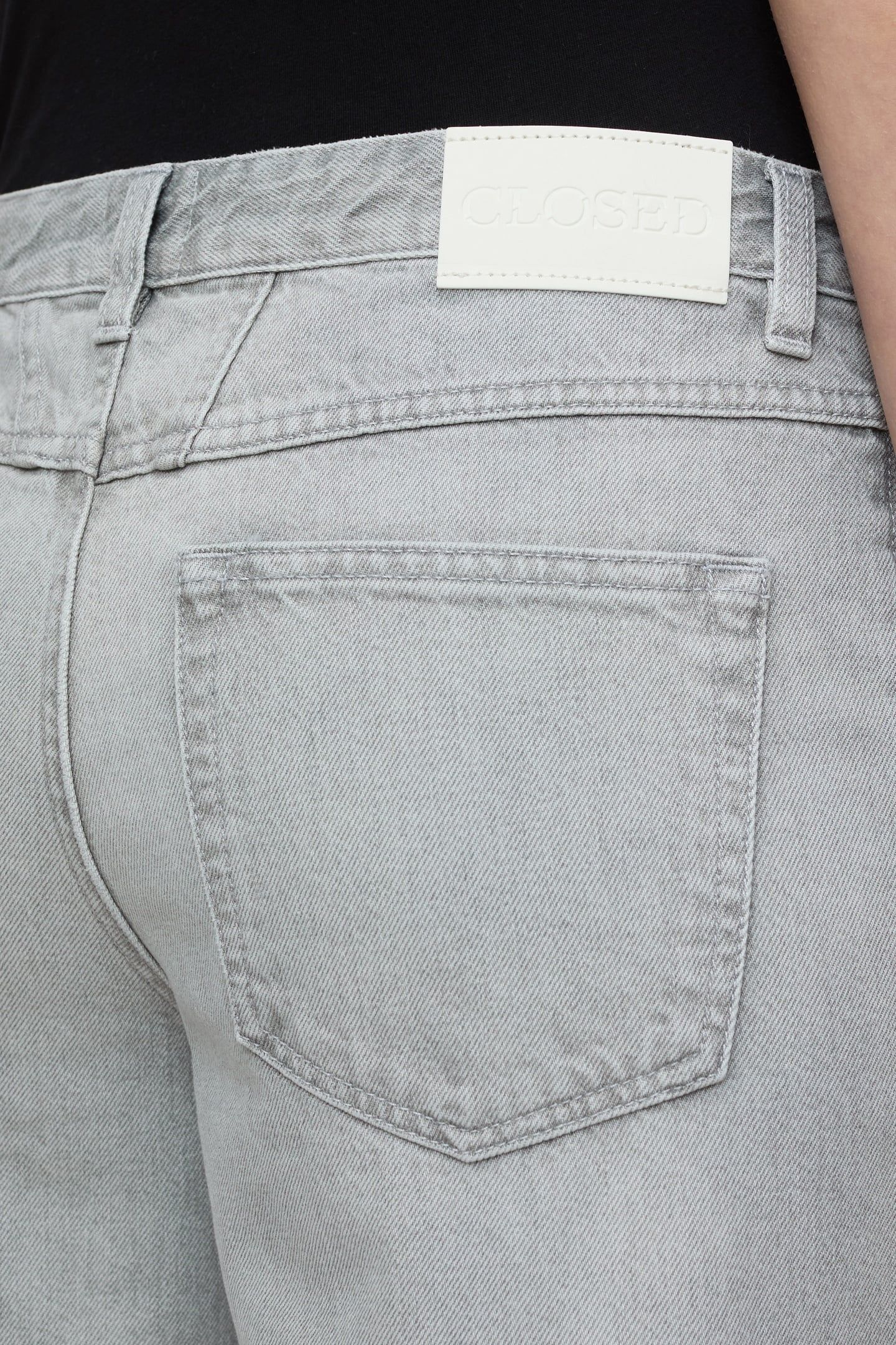 GILLAN LIGHT GREY 7