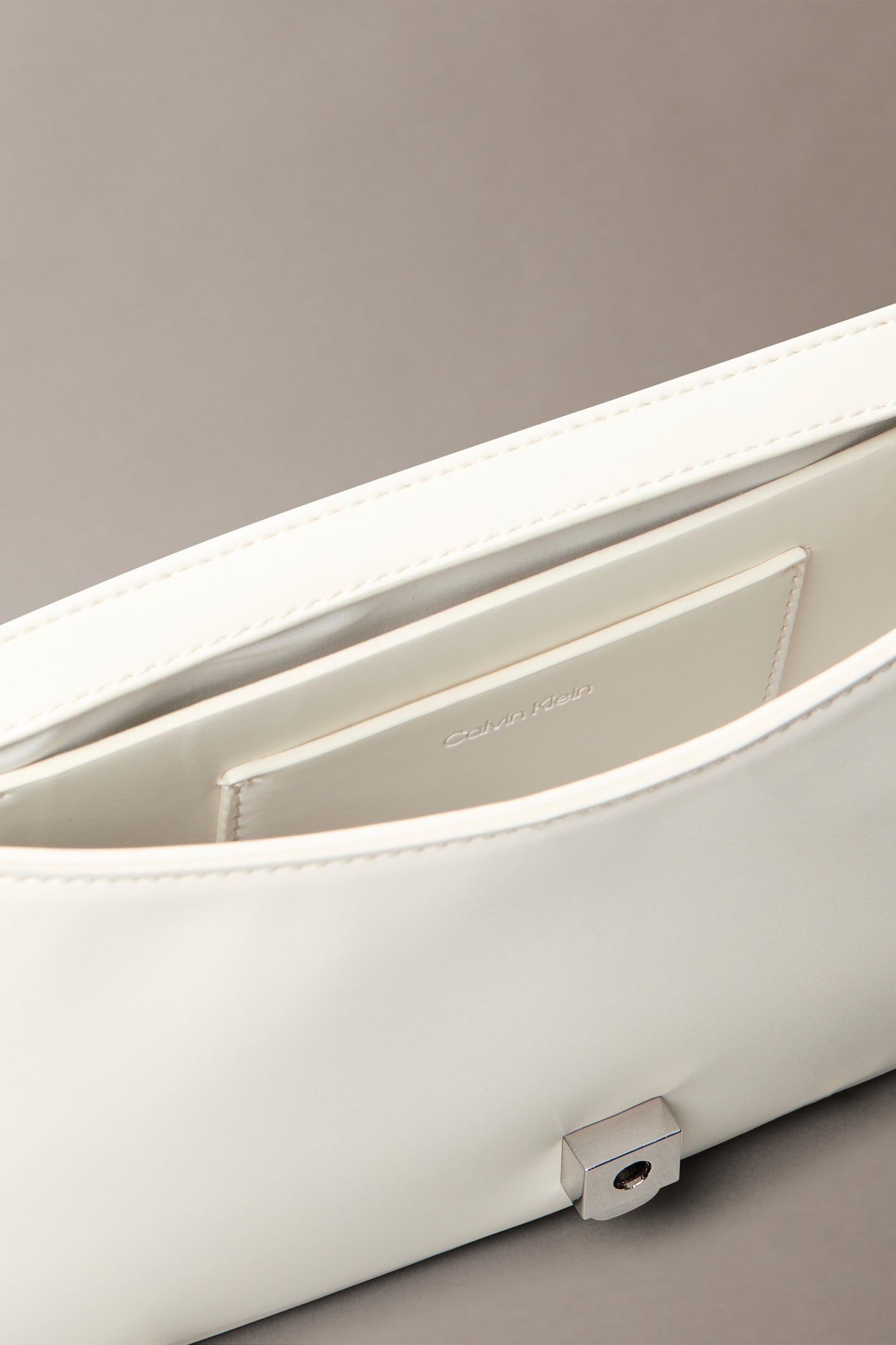 QUILTED TOP HANDLE CROSSOVER LILY WHITE 4