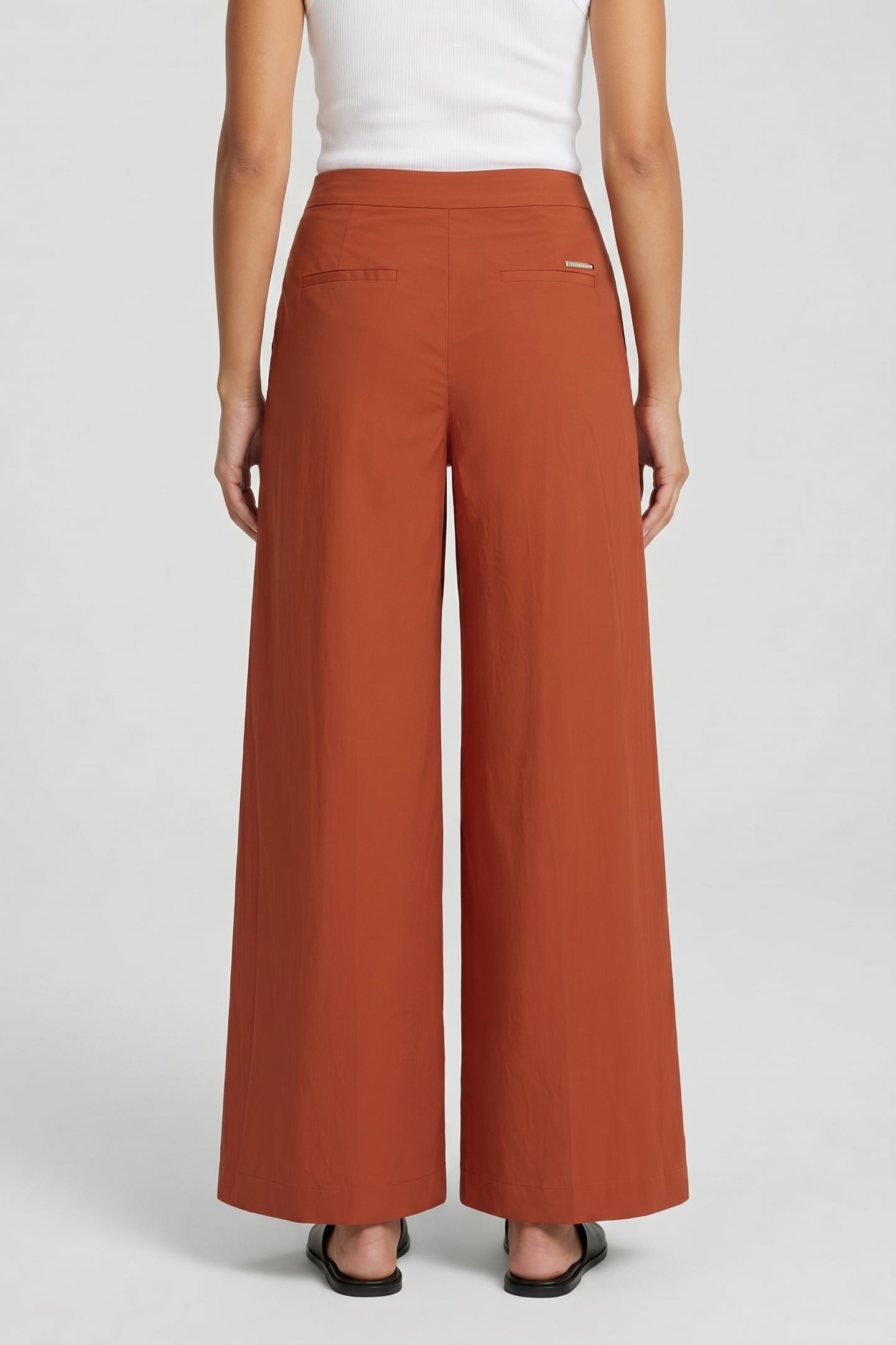 LIGHTWEIGHT EVERYDAY PANTS CINNABAR 2
