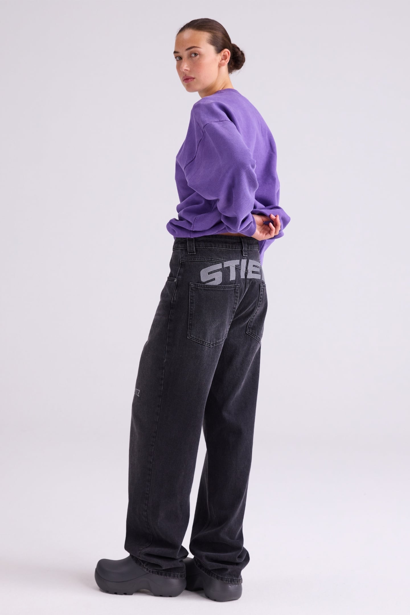 ARYO JEANS BLACK 2