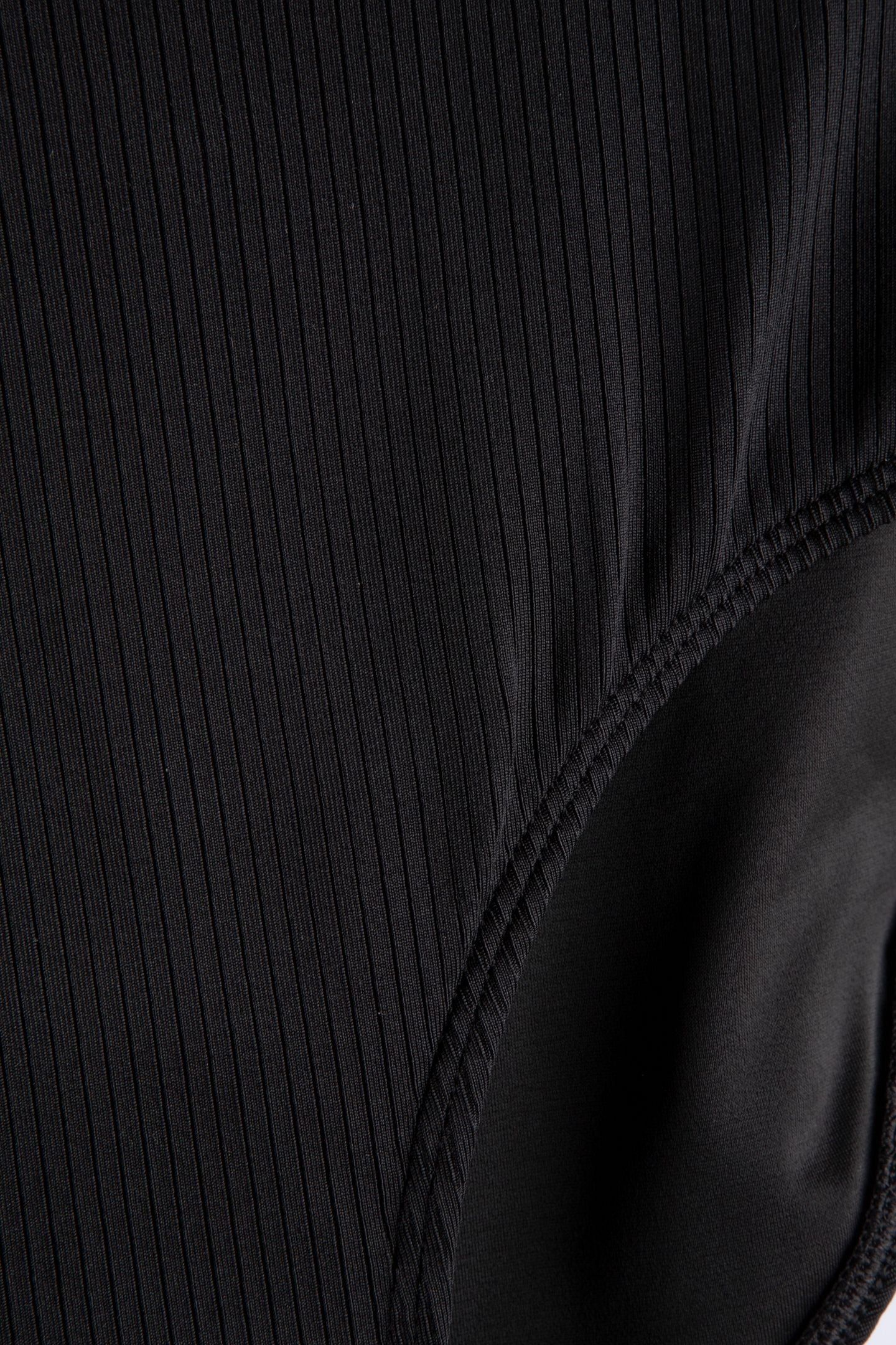 REMI HIGHTWAIST BLACK 4